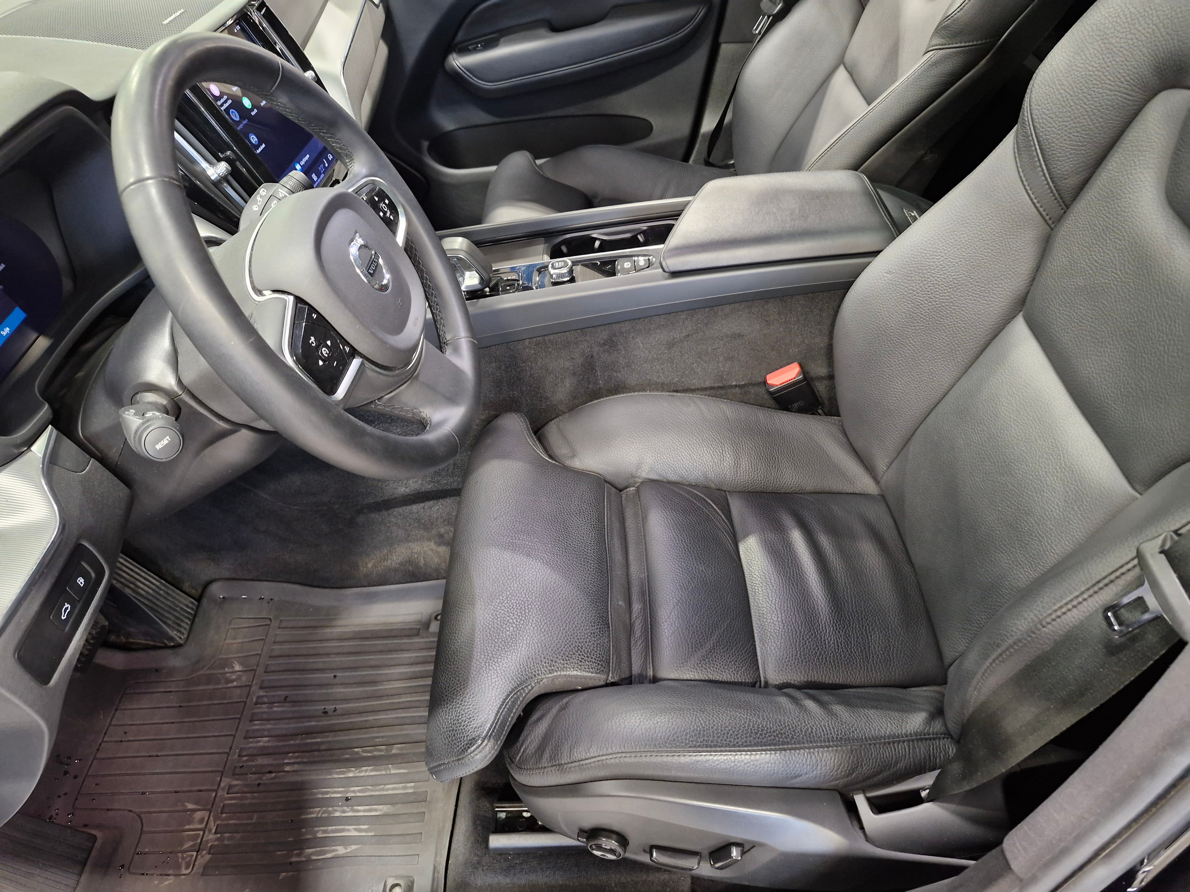 Volvo XC60 T8 AWD LONG RANGE PLUS DARK TAKUU 24KK/40TKM