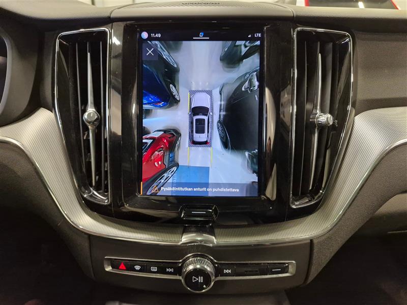 Volvo XC60 T8 AWD LONG RANGE PLUS DARK TAKUU 24KK/40TKM
