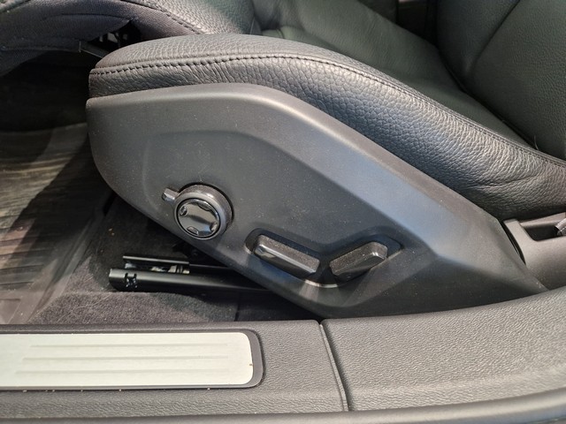 Volvo V60 T8 AWD LONG RANGE ULTRA DARK AUT