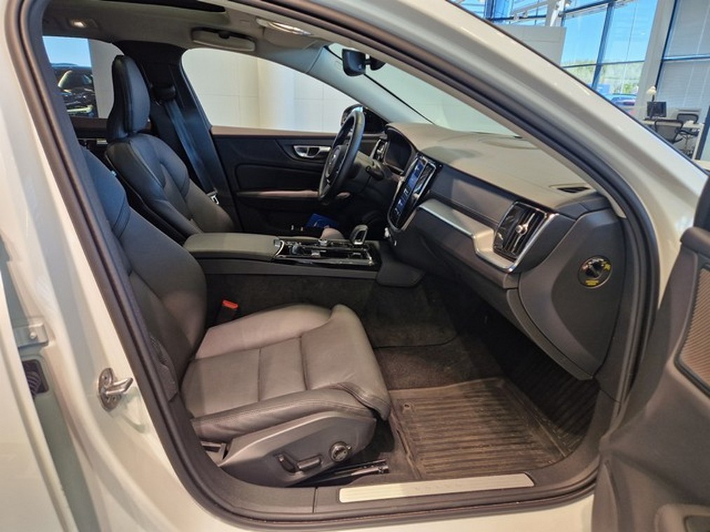 Volvo V60 T8 AWD LONG RANGE ULTRA DARK AUT