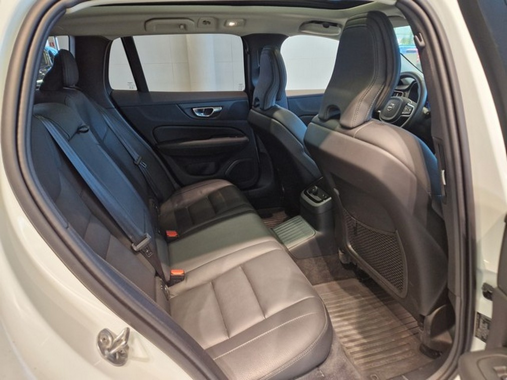 Volvo V60 T8 AWD LONG RANGE ULTRA DARK AUT