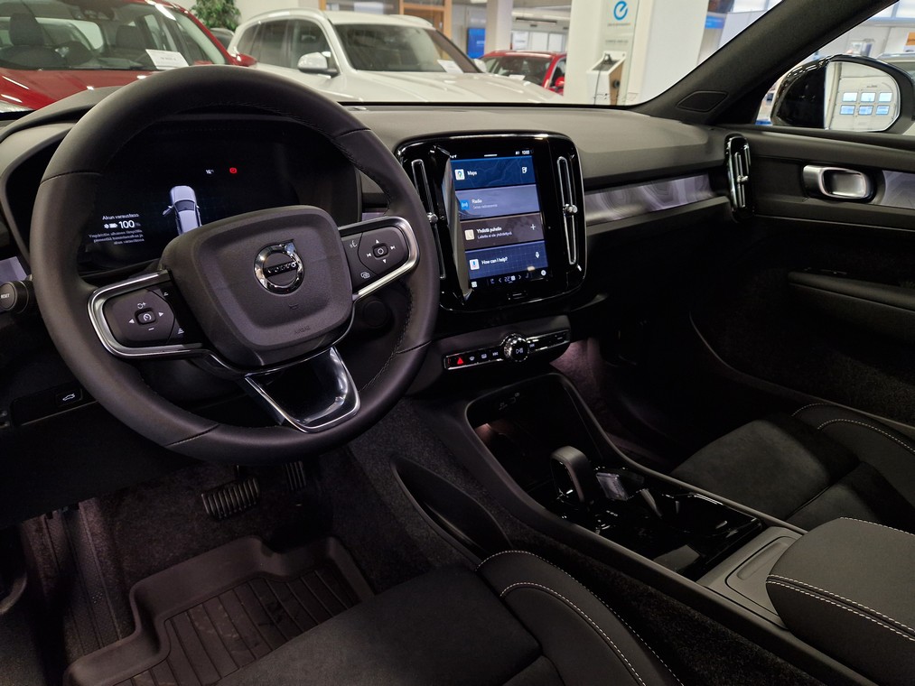 Volvo EX40 2025, kuva 6/15