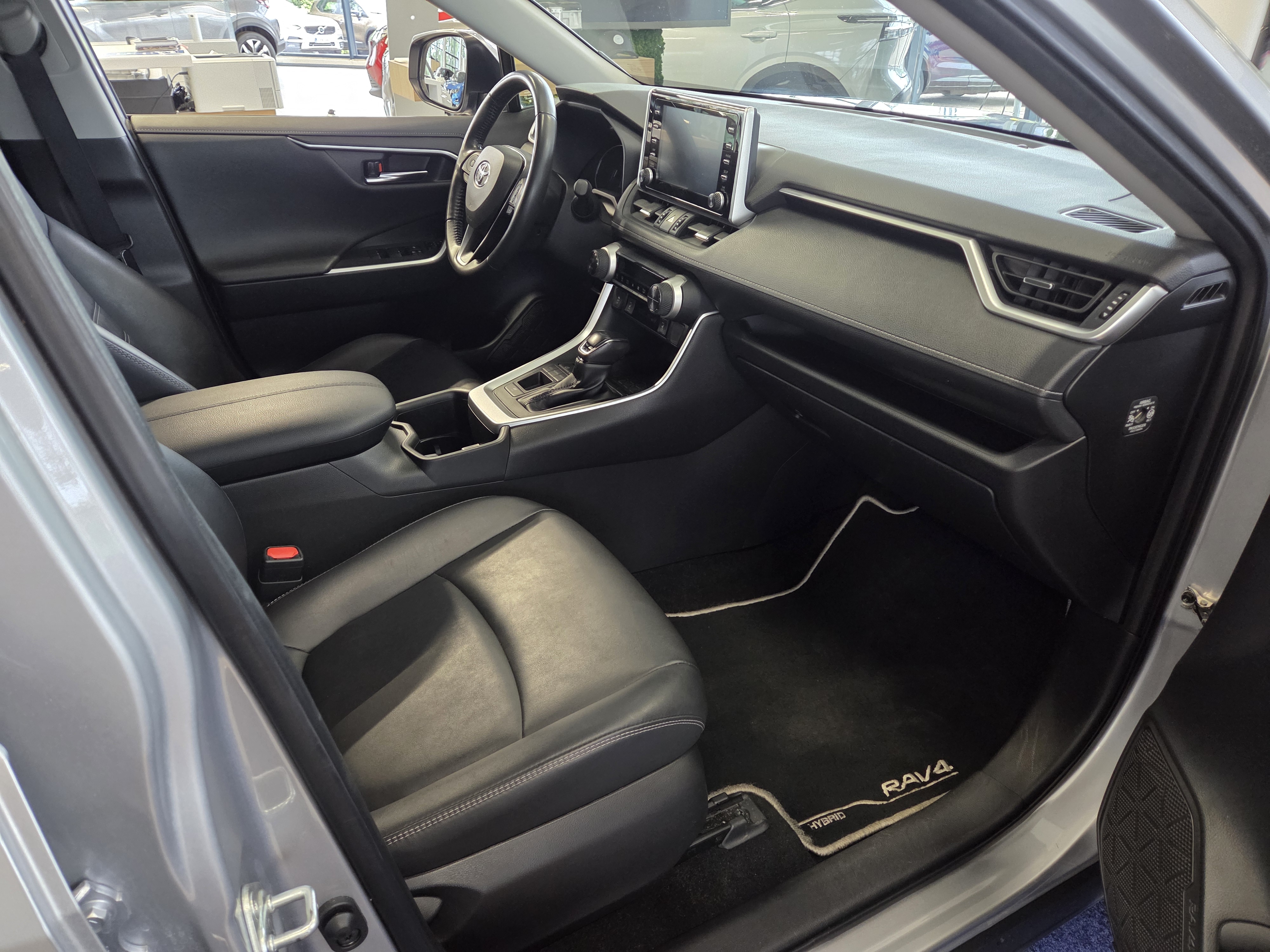 Toyota RAV4 2,5 HYBRID BUSINESS TAKUU 12KK/20TKM