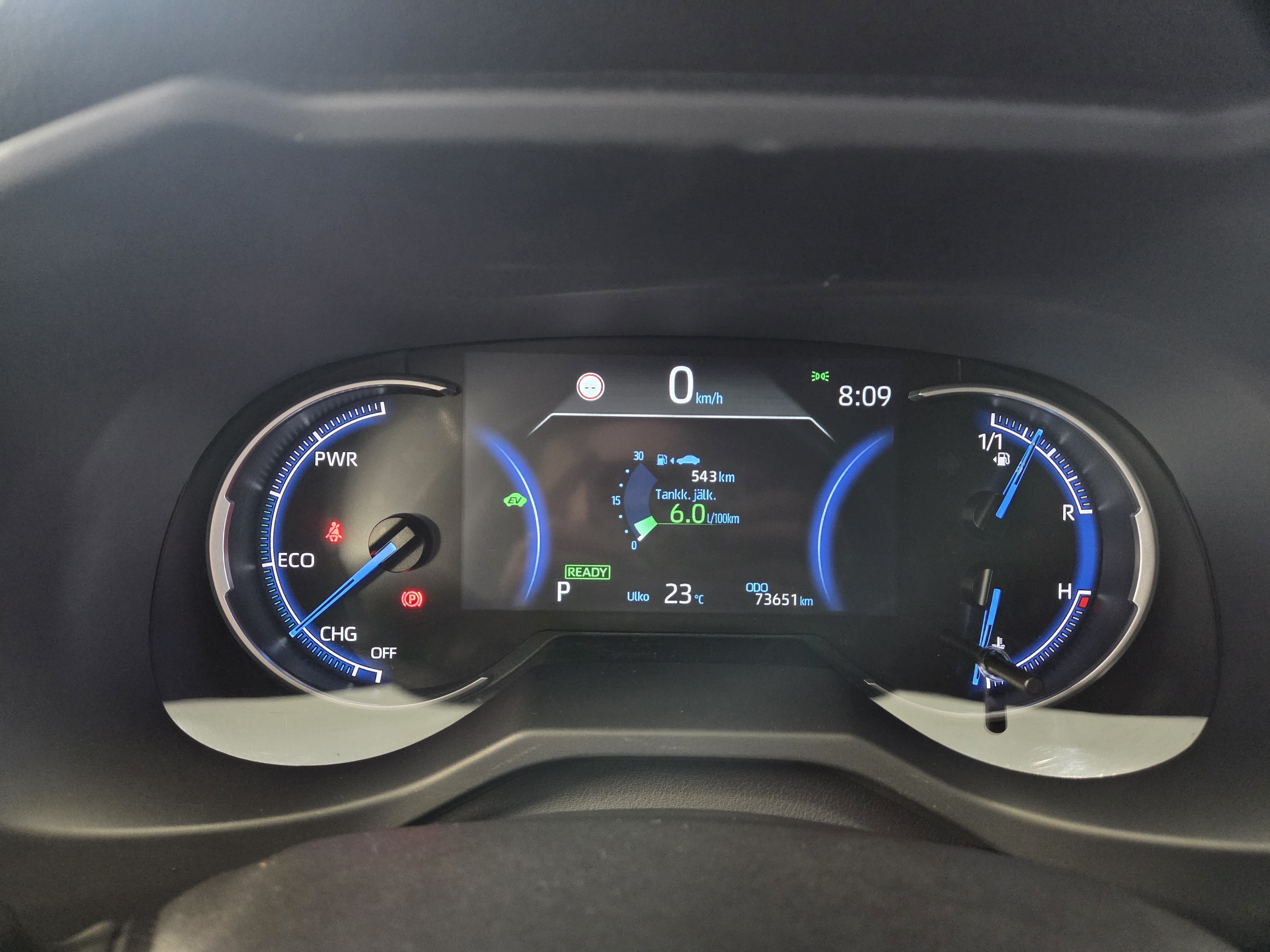 Toyota RAV4 2,5 HYBRID BUSINESS TAKUU 12KK/20TKM