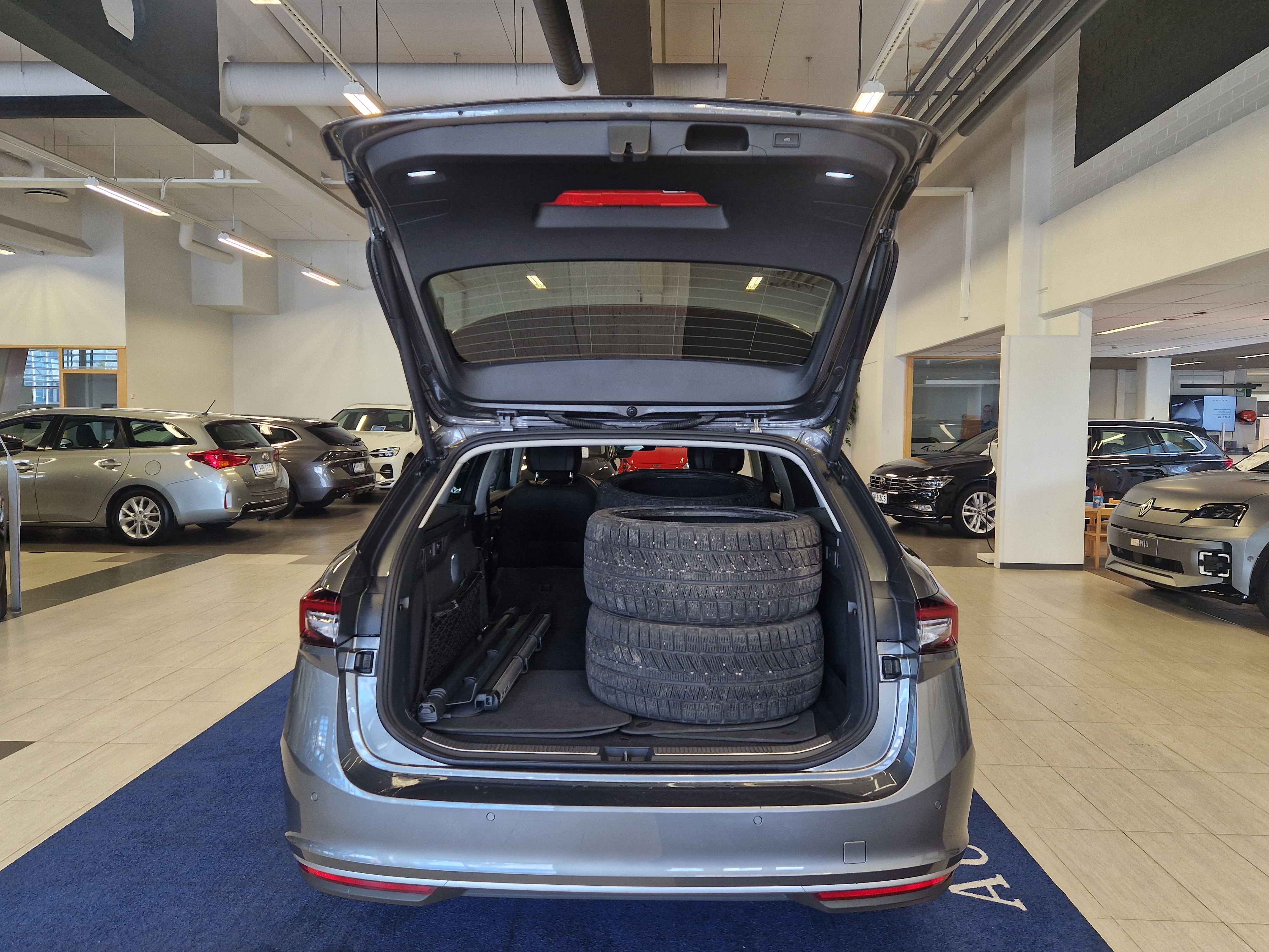 Skoda Superb 2024, kuva 3/19