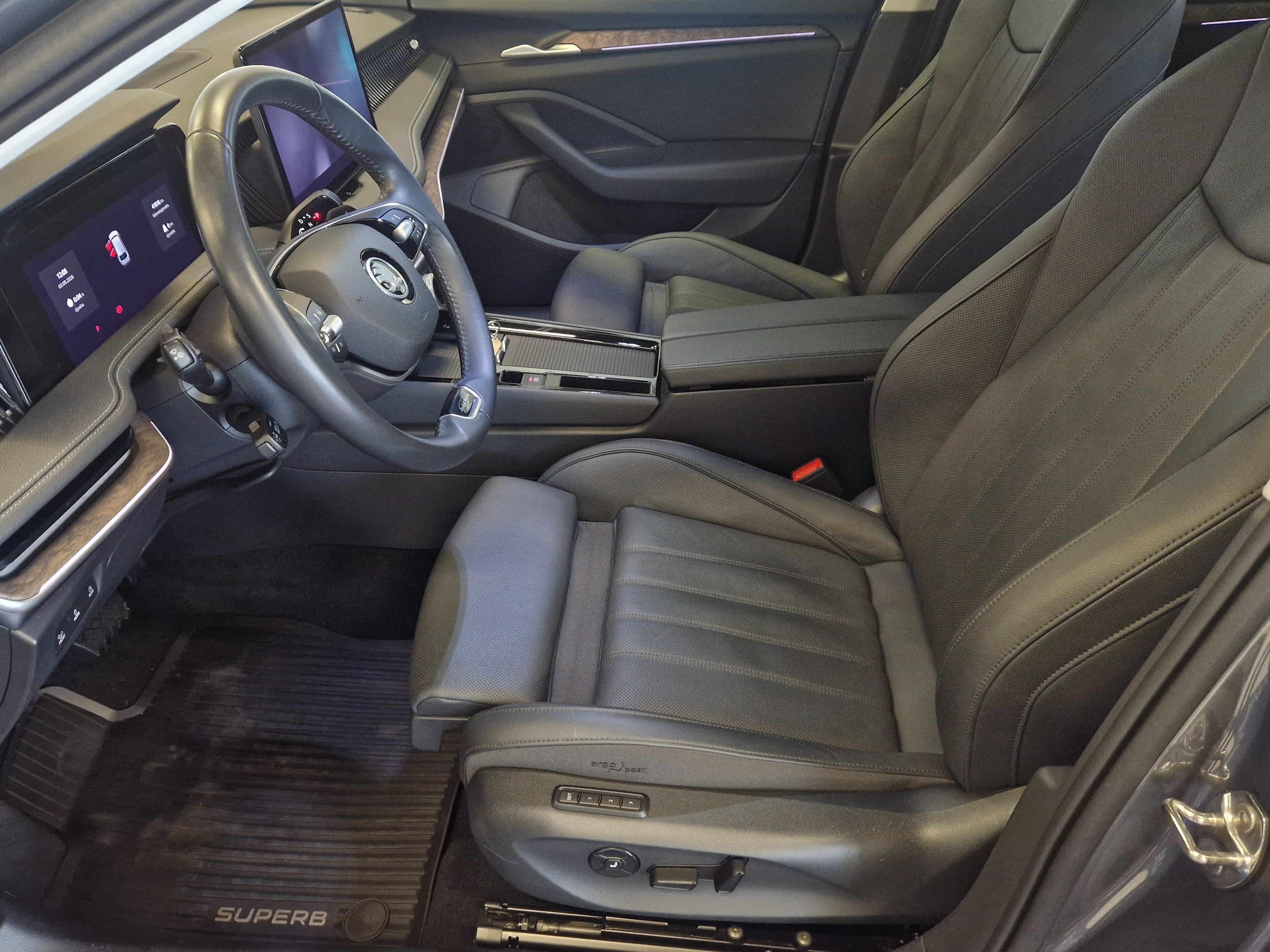 Skoda Superb 2024, kuva 5/19