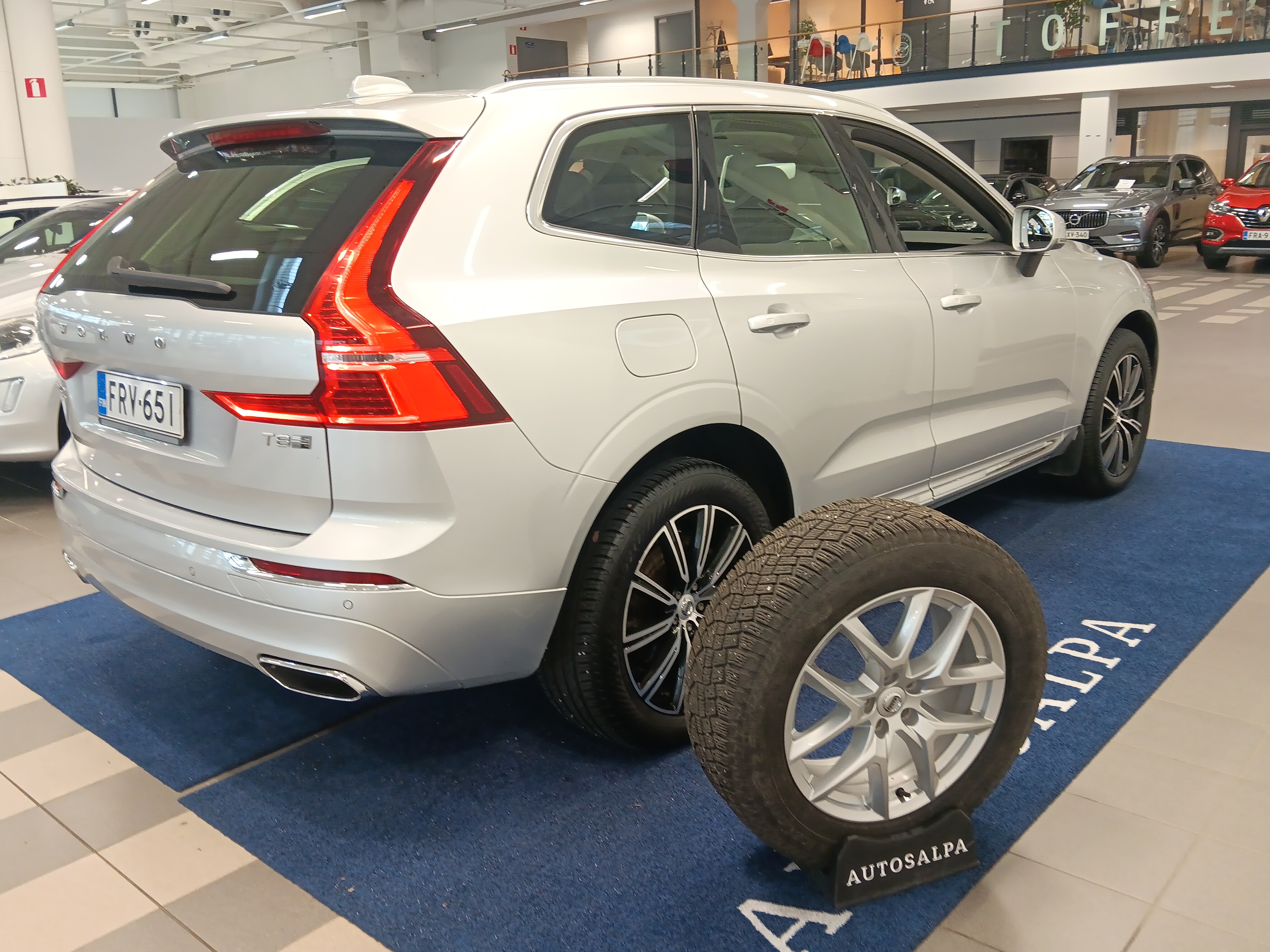 Volvo XC60 T8 TwE AWD Inscription 2020, kuva 4/22