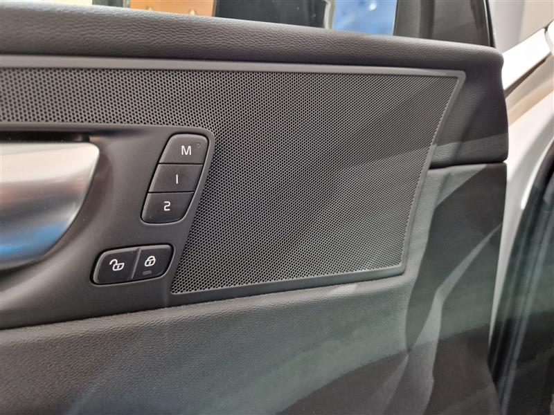 Volvo XC60 T8 AWD LONG RANGE HIGH PERFORMANCE PLUS DARK AUT