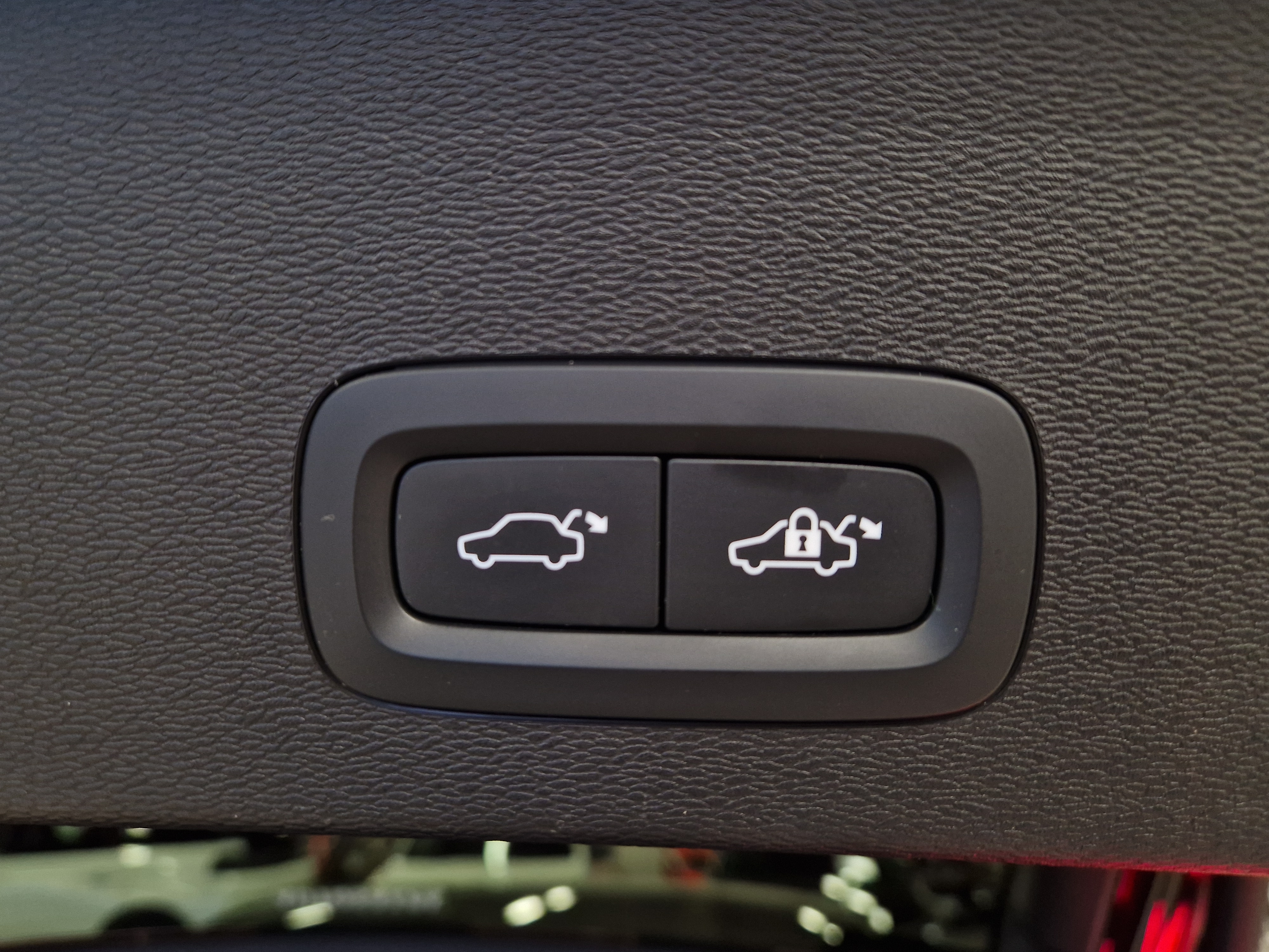 Volvo C40 RECHARGE TWIN PLUS SELEKT TAKUU 24KK