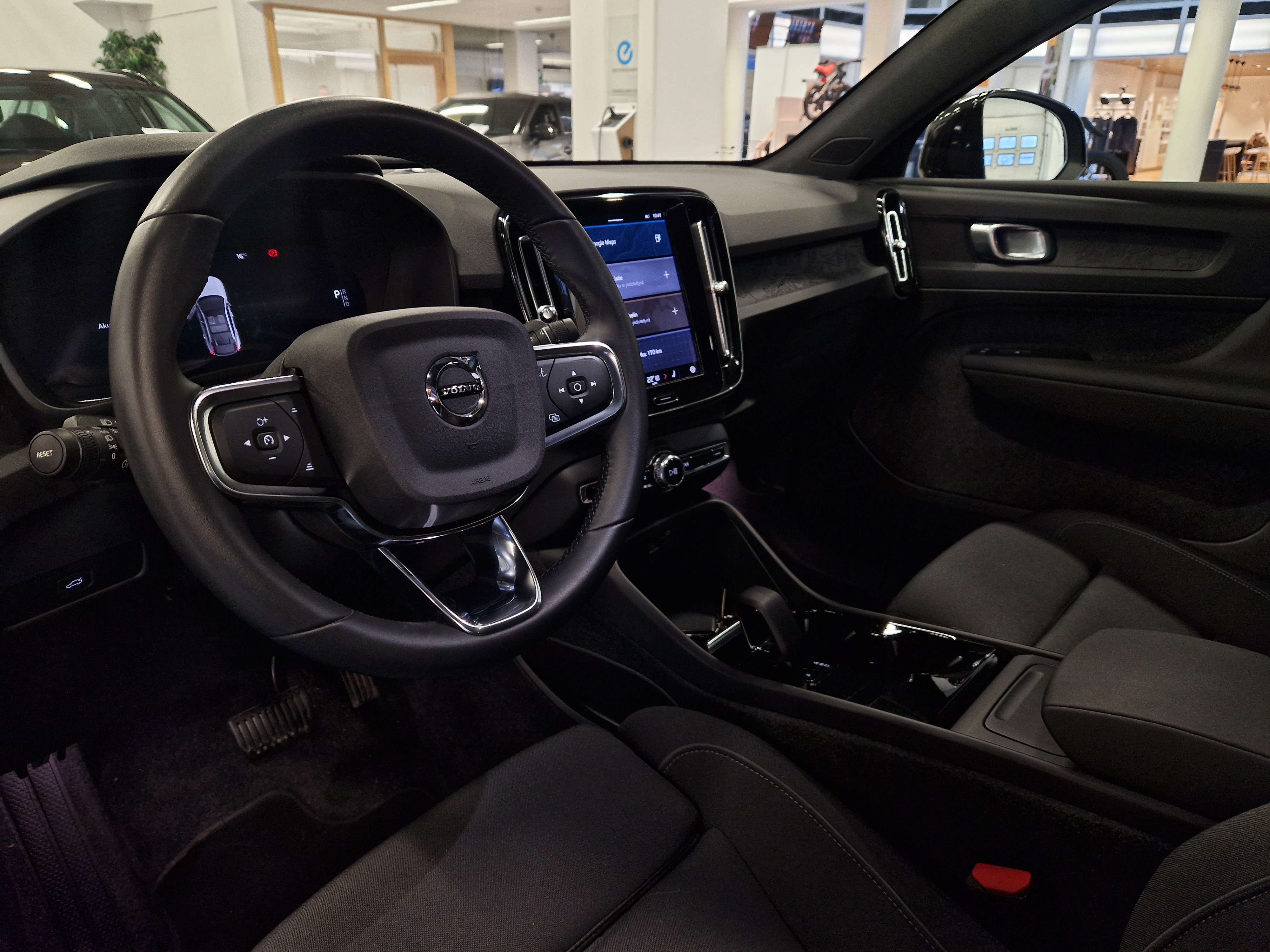 Volvo C40 RECHARGE TWIN PLUS SELEKT TAKUU 24KK