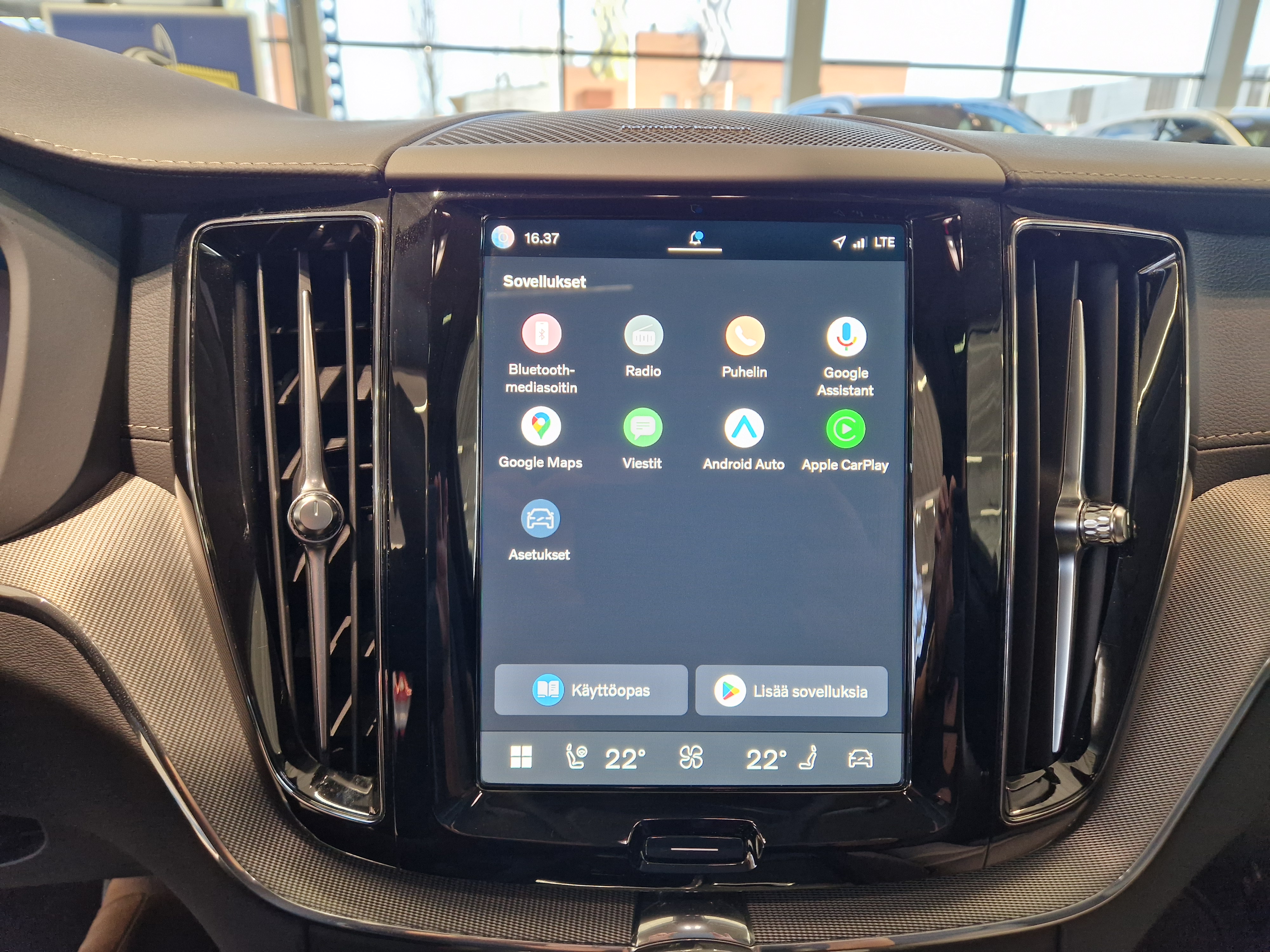 Volvo XC60 T8 AWD LONG RANGE ULTIMATE DARK TAKUU 24KK/40TKM