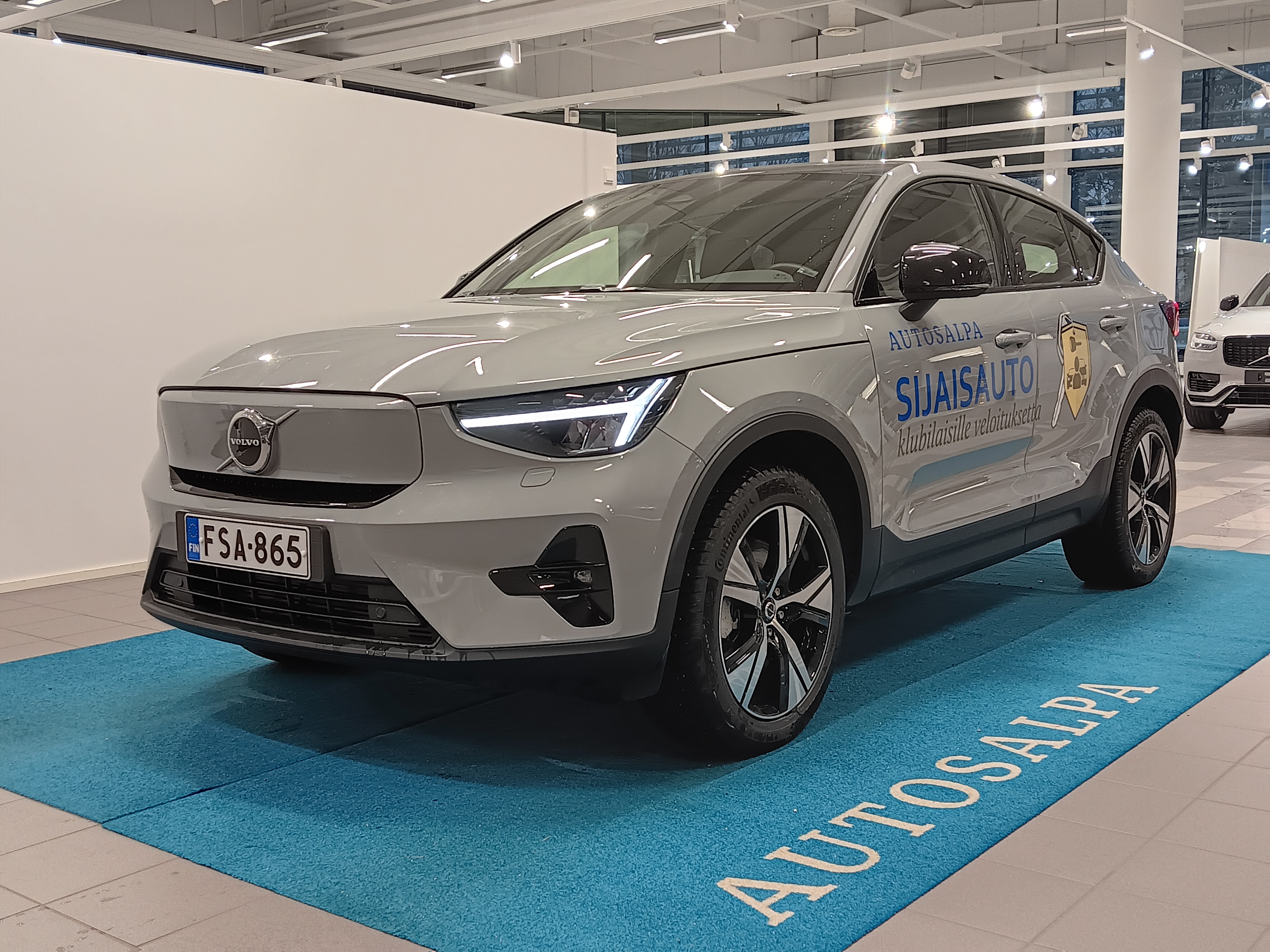 Volvo C40 RECHARGE SINGLE PLUS.