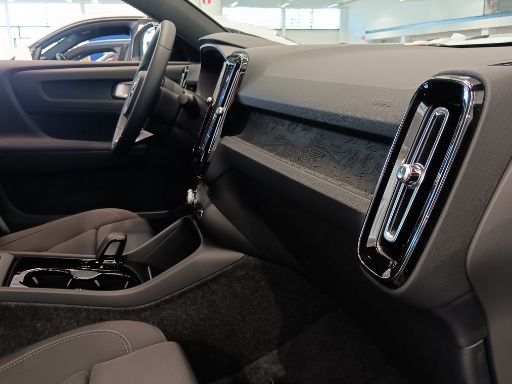 Volvo C40 RECHARGE SINGLE PLUS