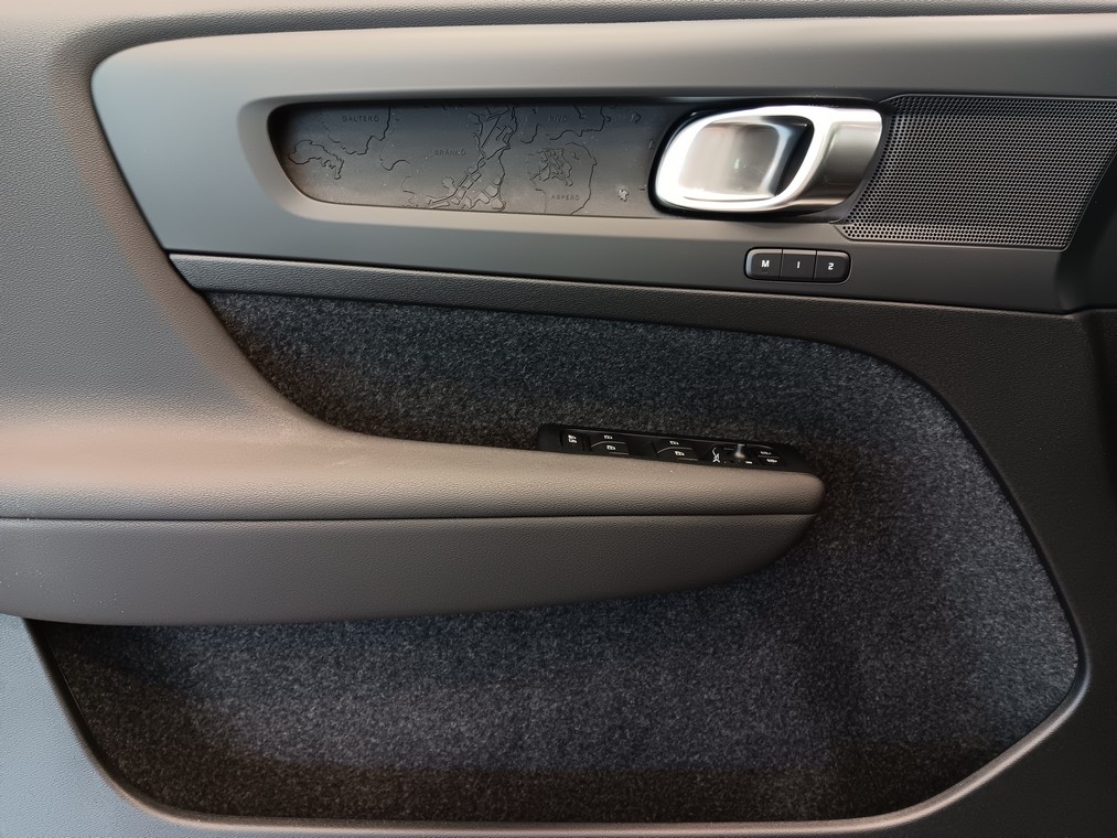 Volvo C40 RECHARGE SINGLE PLUS