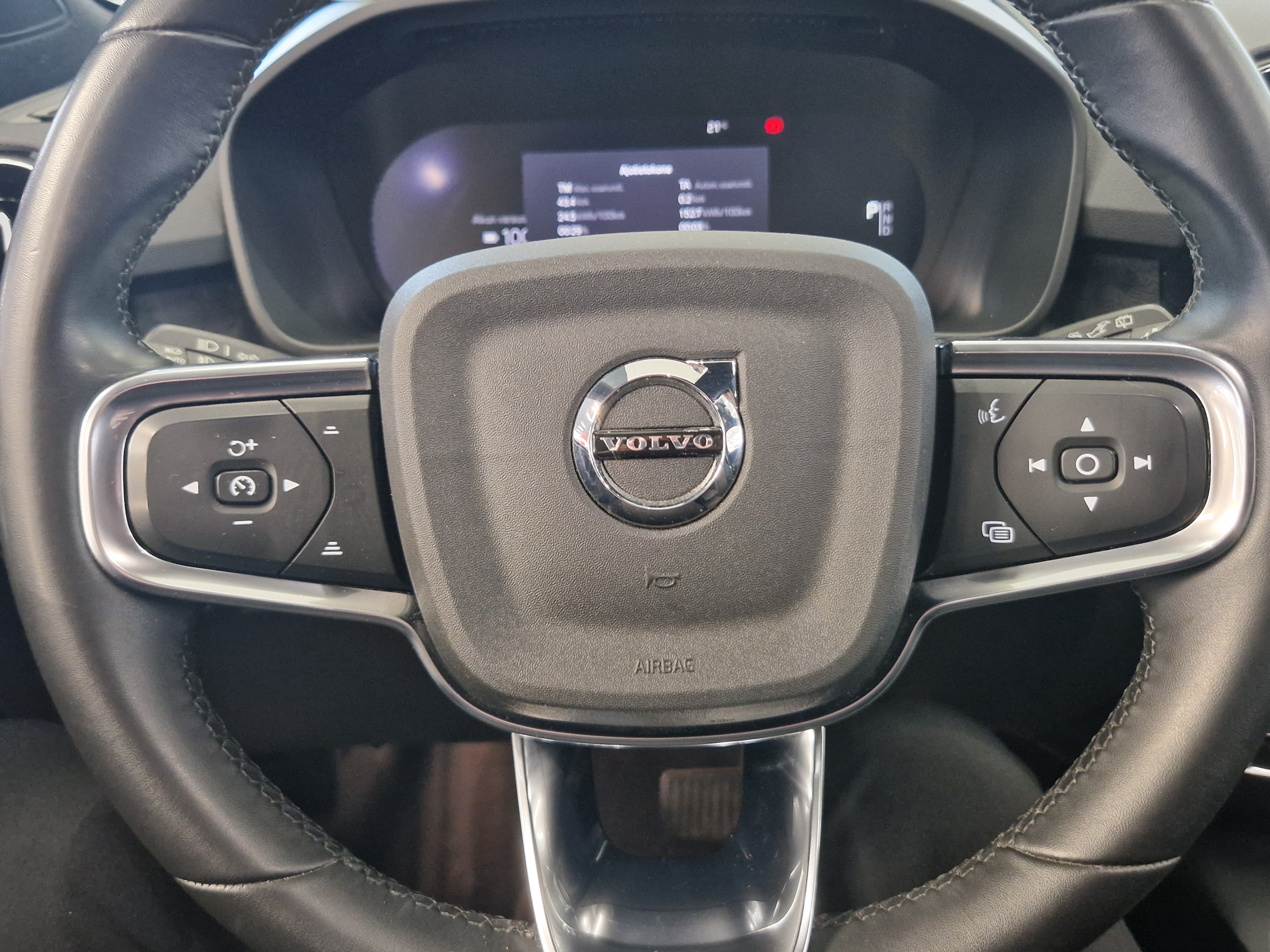 Volvo XC40 RECHARGE SINGLE CORE TAKUU 24KK/40TKM.