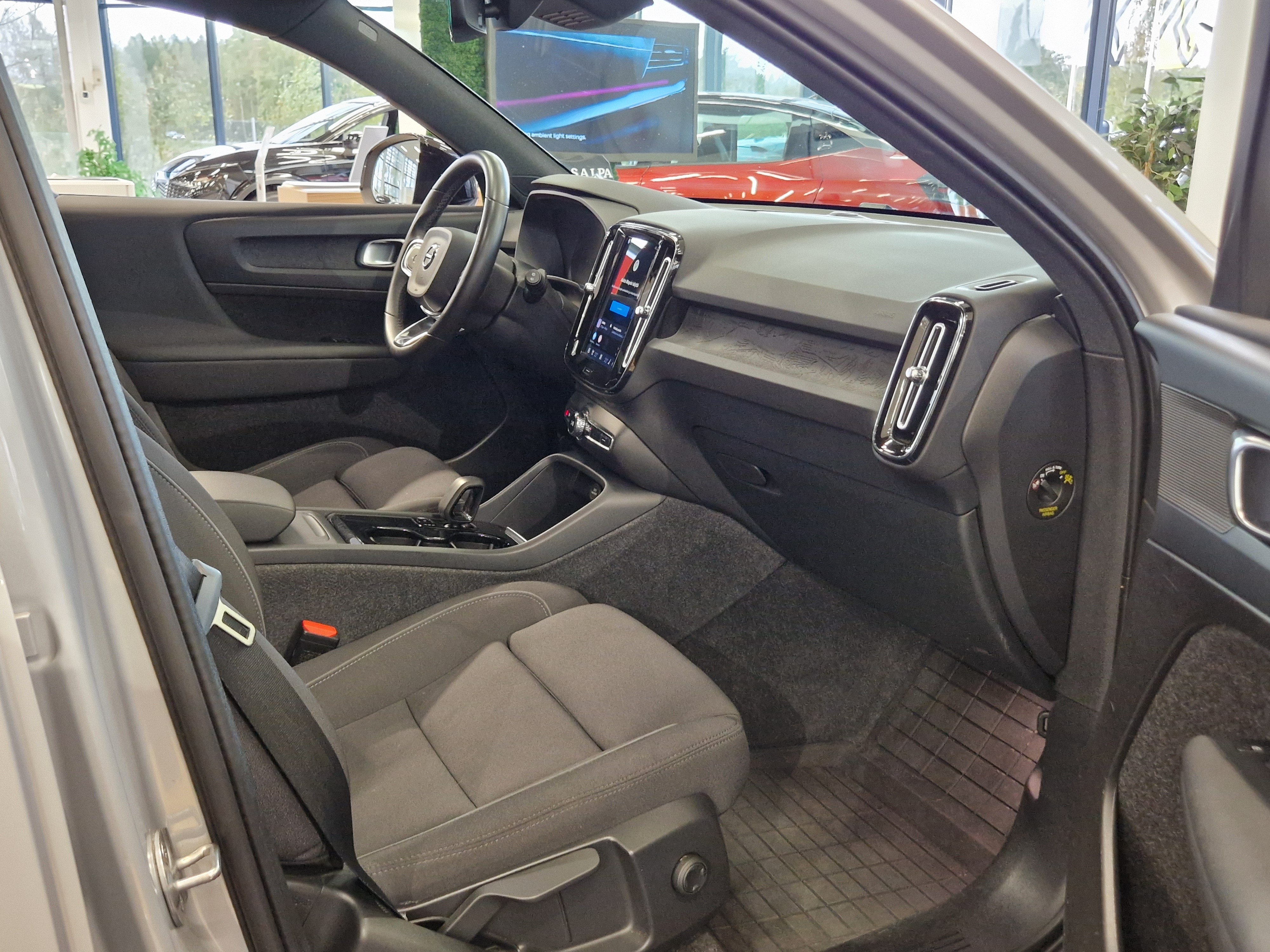 Volvo XC40 RECHARGE SINGLE CORE TAKUU 24KK/40TKM.