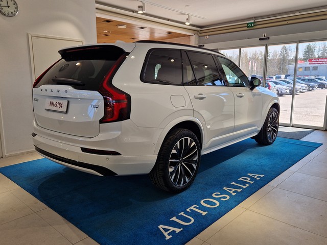 Volvo XC90 T8 AWD LONG RANGE ULTRA DARK.