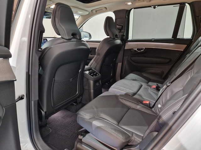 Volvo XC90 T8 AWD LONG RANGE ULTRA DARK.