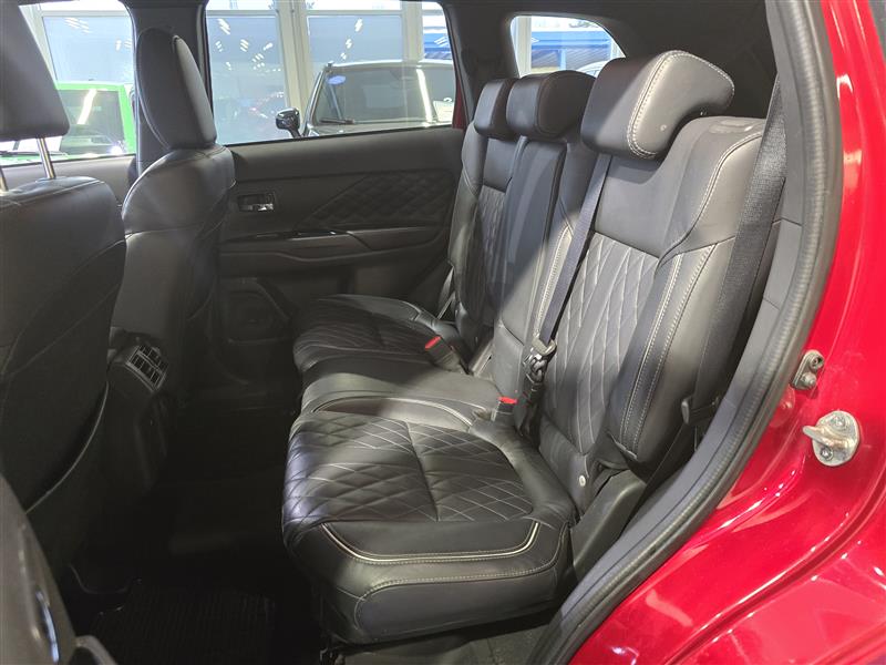 Mitsubishi OUTLANDER PHEV INSTYLE 4WD 5P