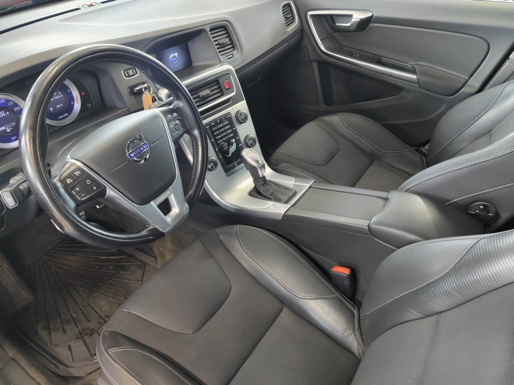 Volvo V60 D2 R-DESIGN AUT