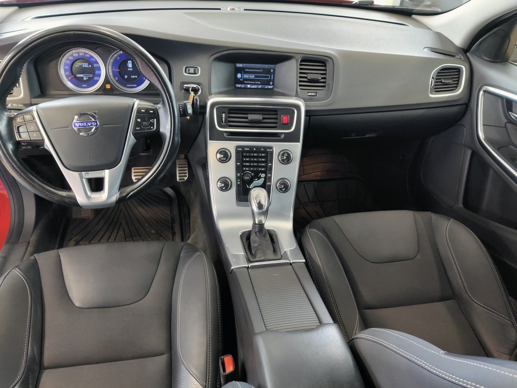 Volvo V60 D2 R-DESIGN AUT