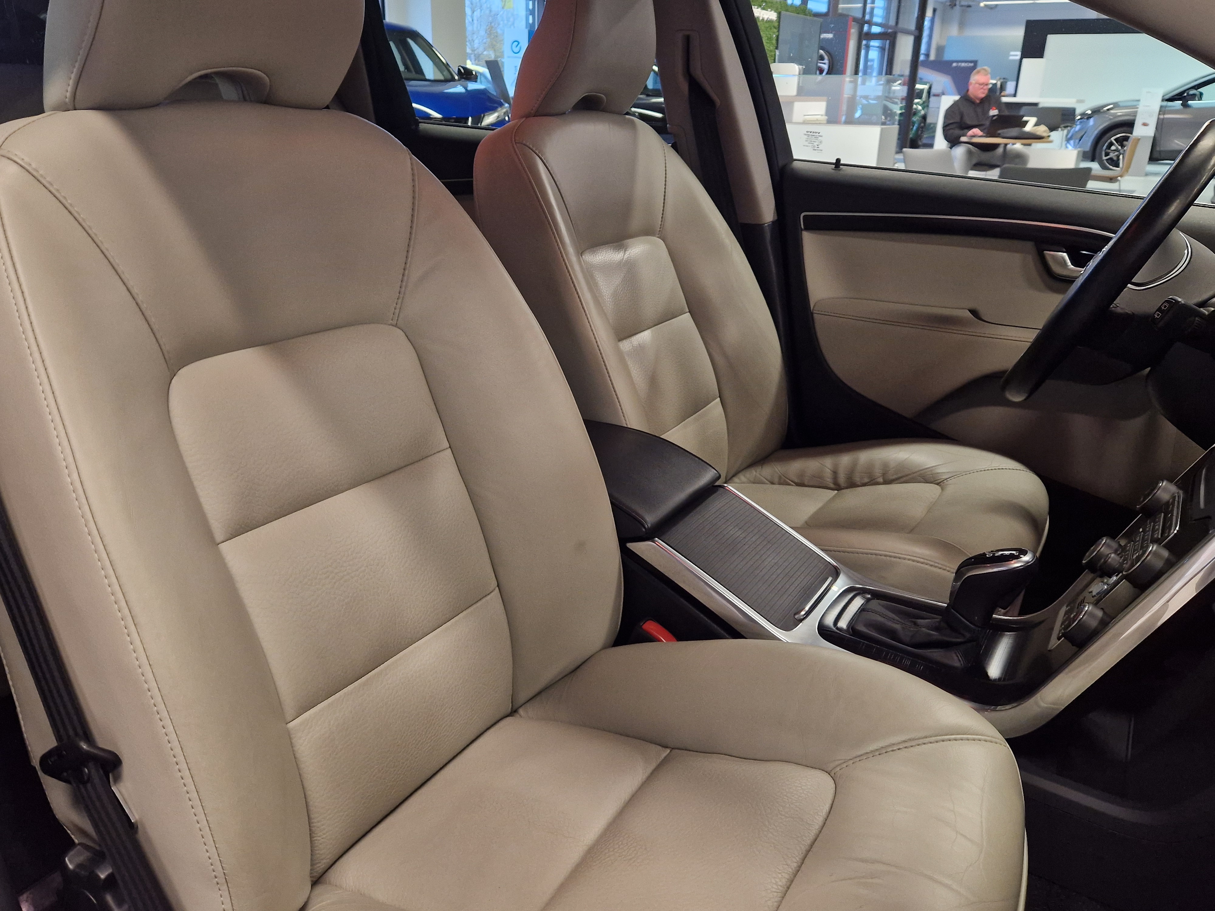 Volvo V70 T5 BUSINESS SUMMUM AUT