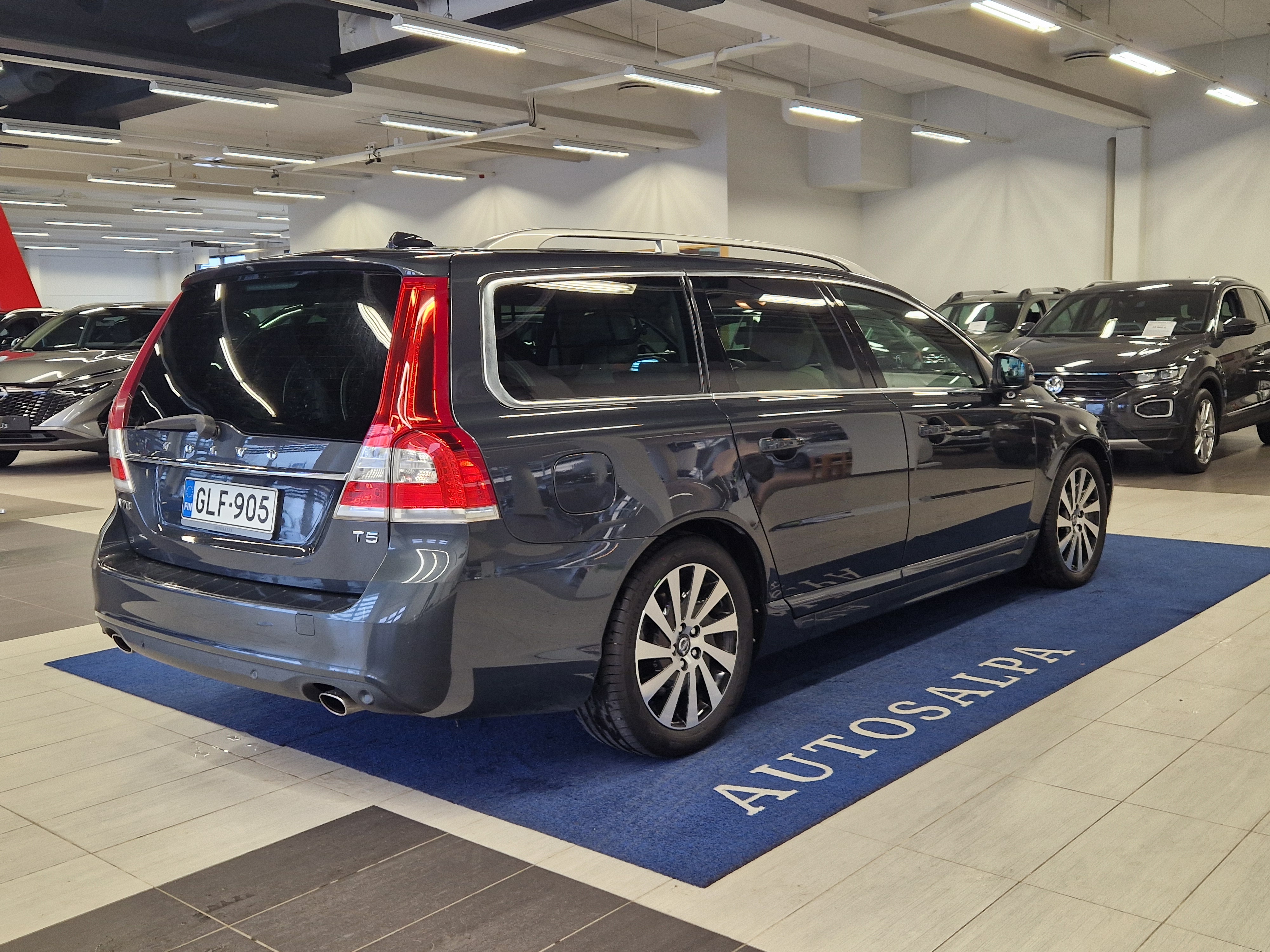 Volvo V70 T5 Business Summum aut 2014, kuva 3/14