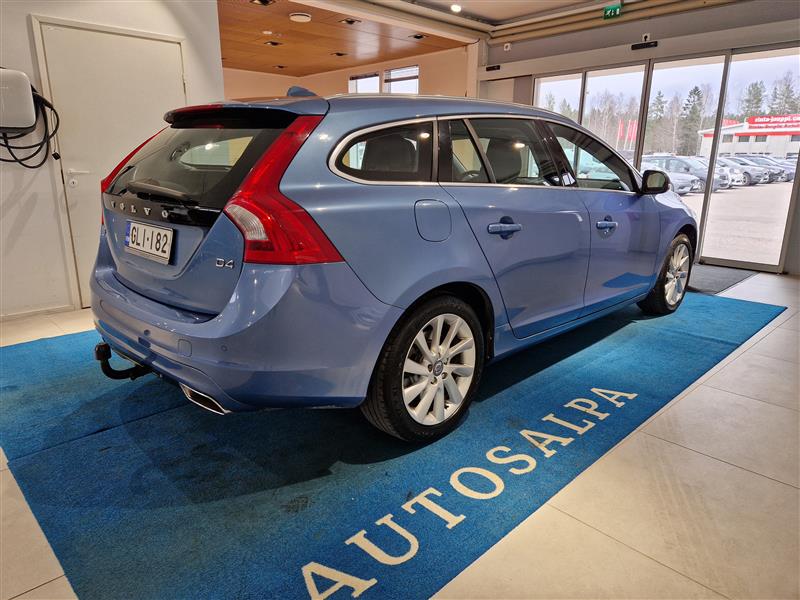 Volvo V60 D4 BUSINESS SUMMUM AUT
