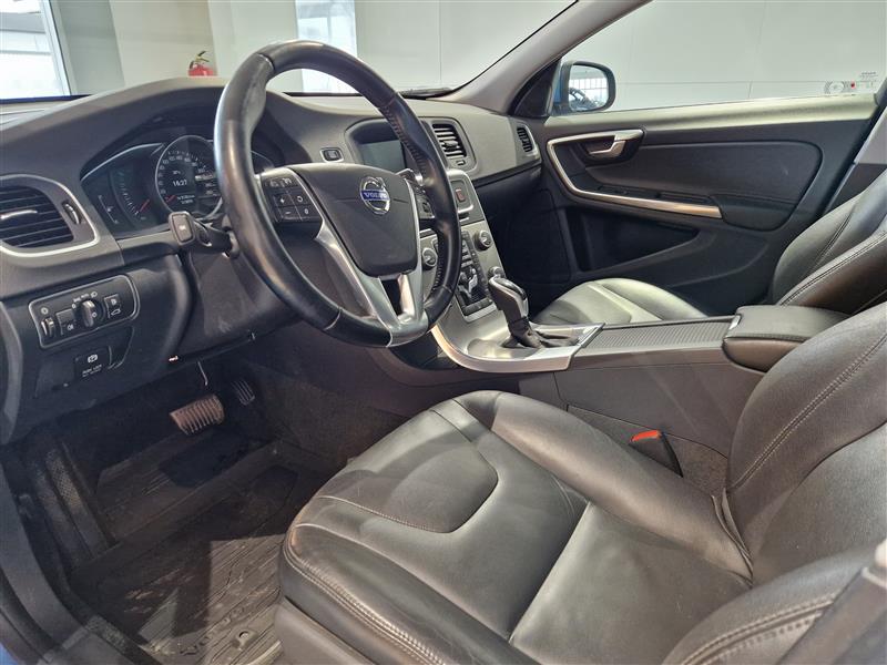 Volvo V60 D4 BUSINESS SUMMUM AUT