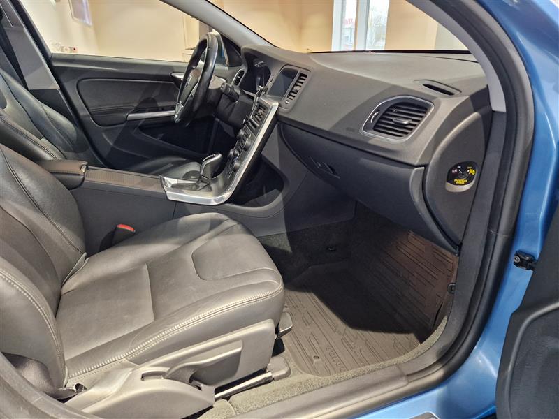 Volvo V60 D4 BUSINESS SUMMUM AUT