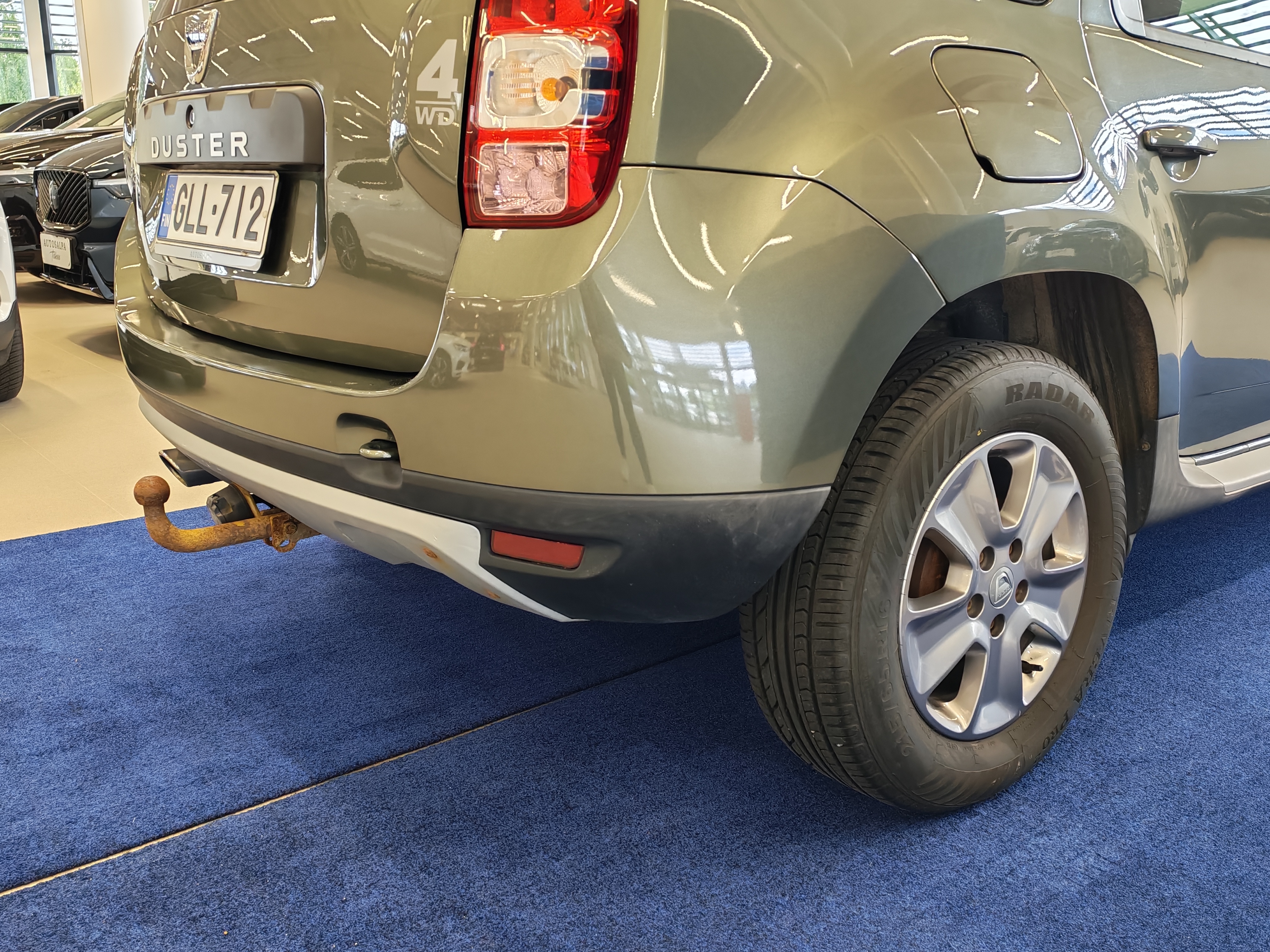 Dacia Duster dCi 110 4x4 Laureate 2015, kuva 4/14