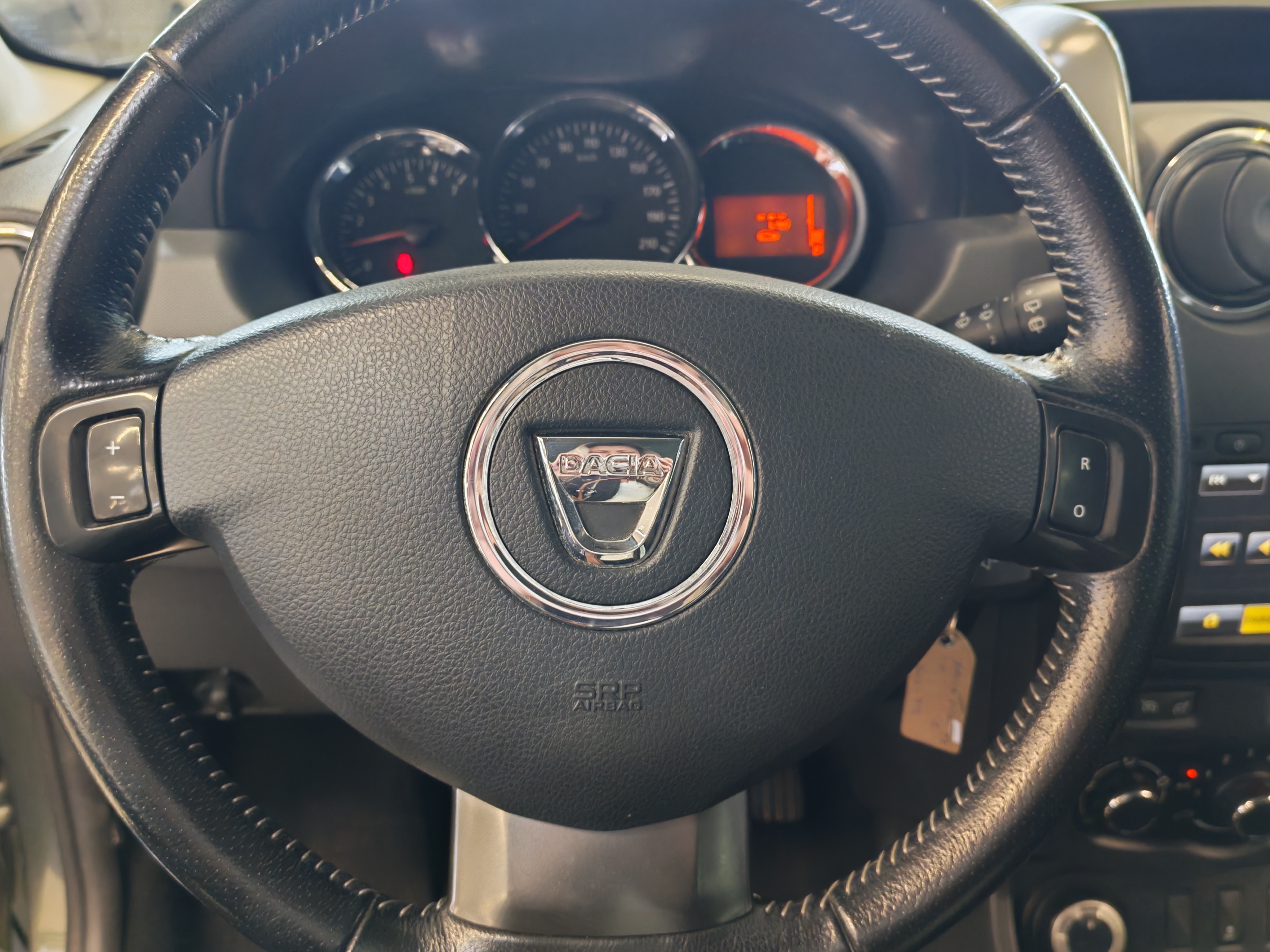 Dacia Duster dCi 110 4x4 Laureate 2015, kuva 7/14