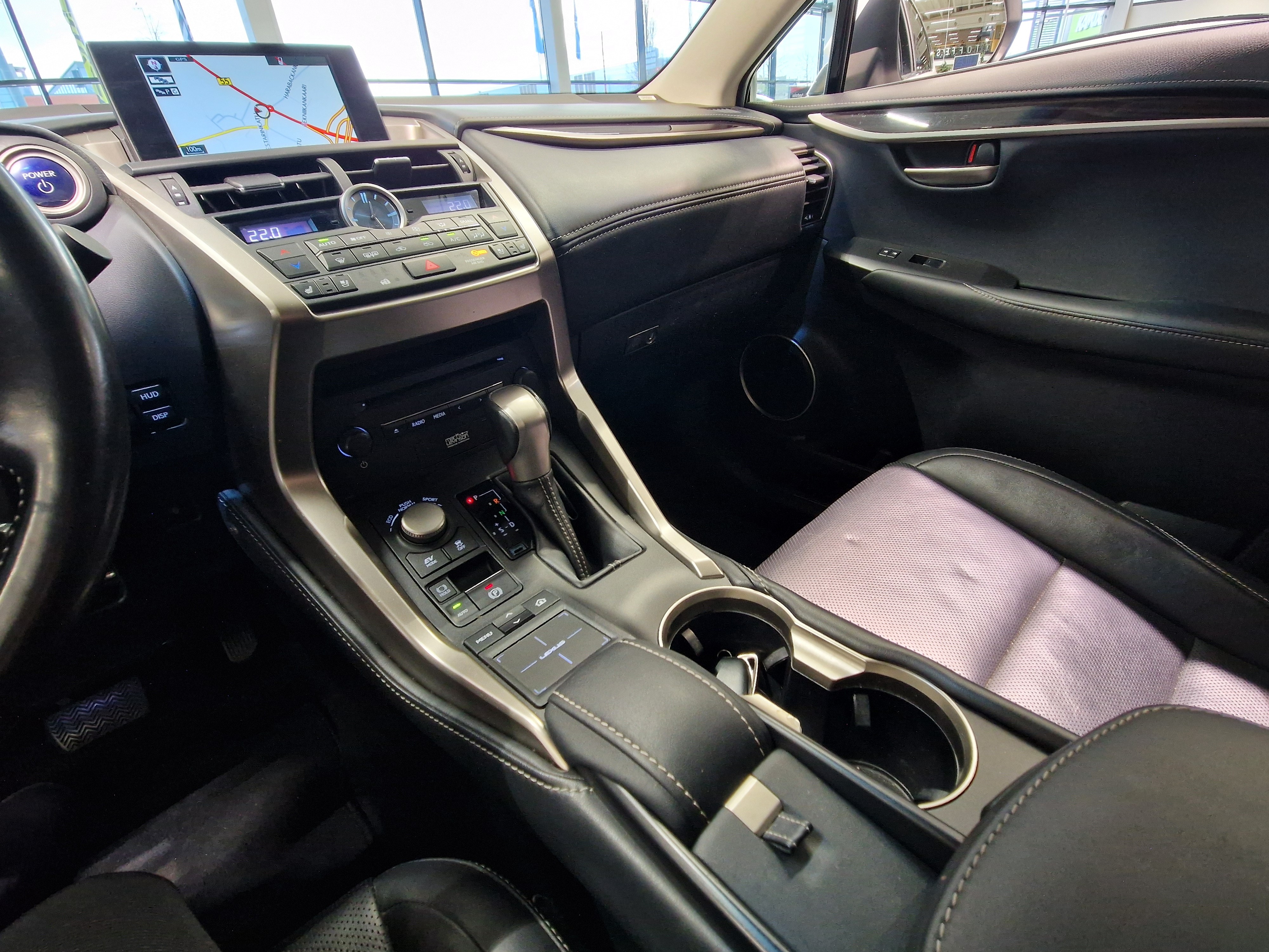 Lexus NX 300H HYBRID A AWD PREMIER