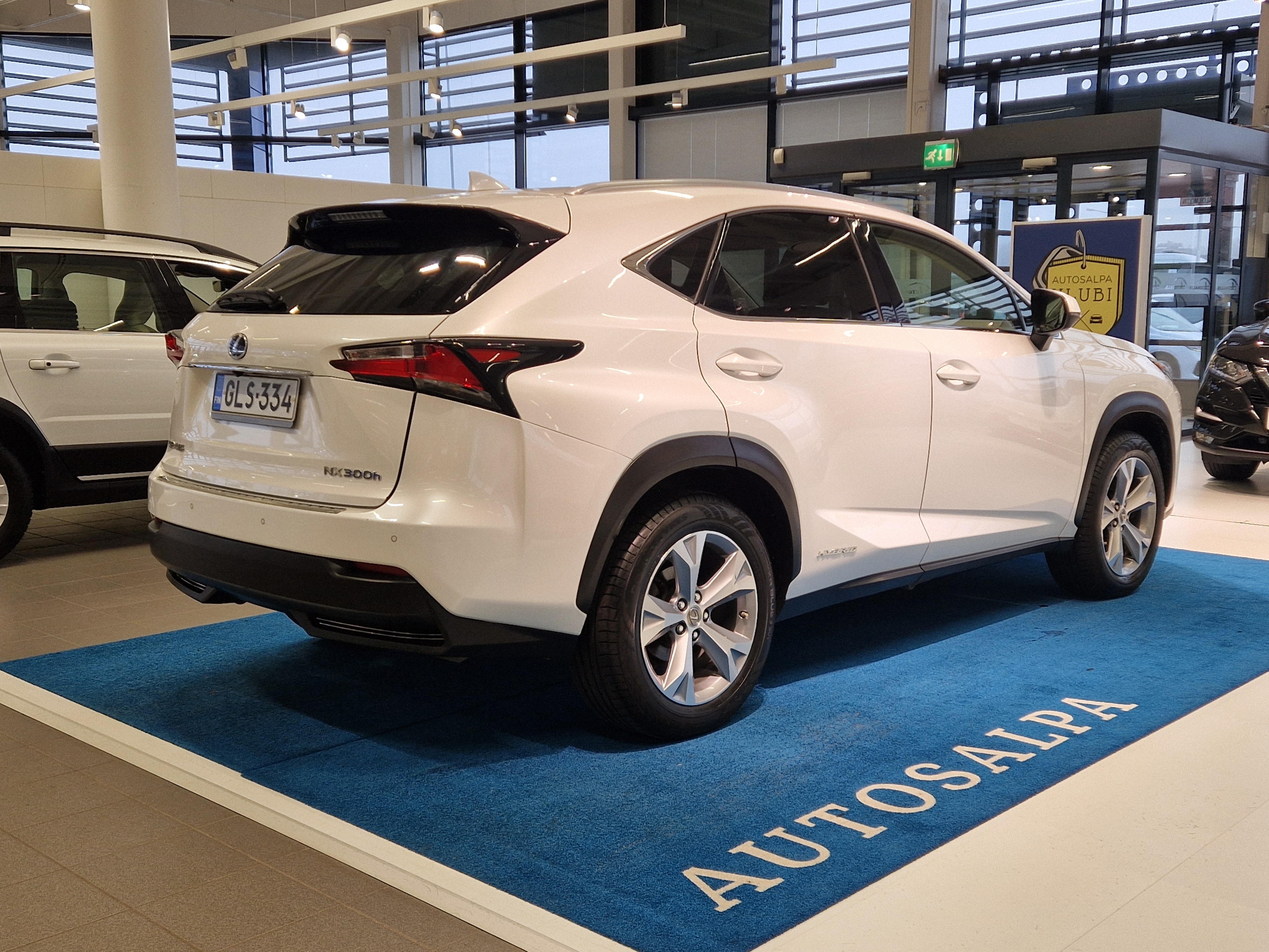 Lexus NX 300H HYBRID A AWD PREMIER