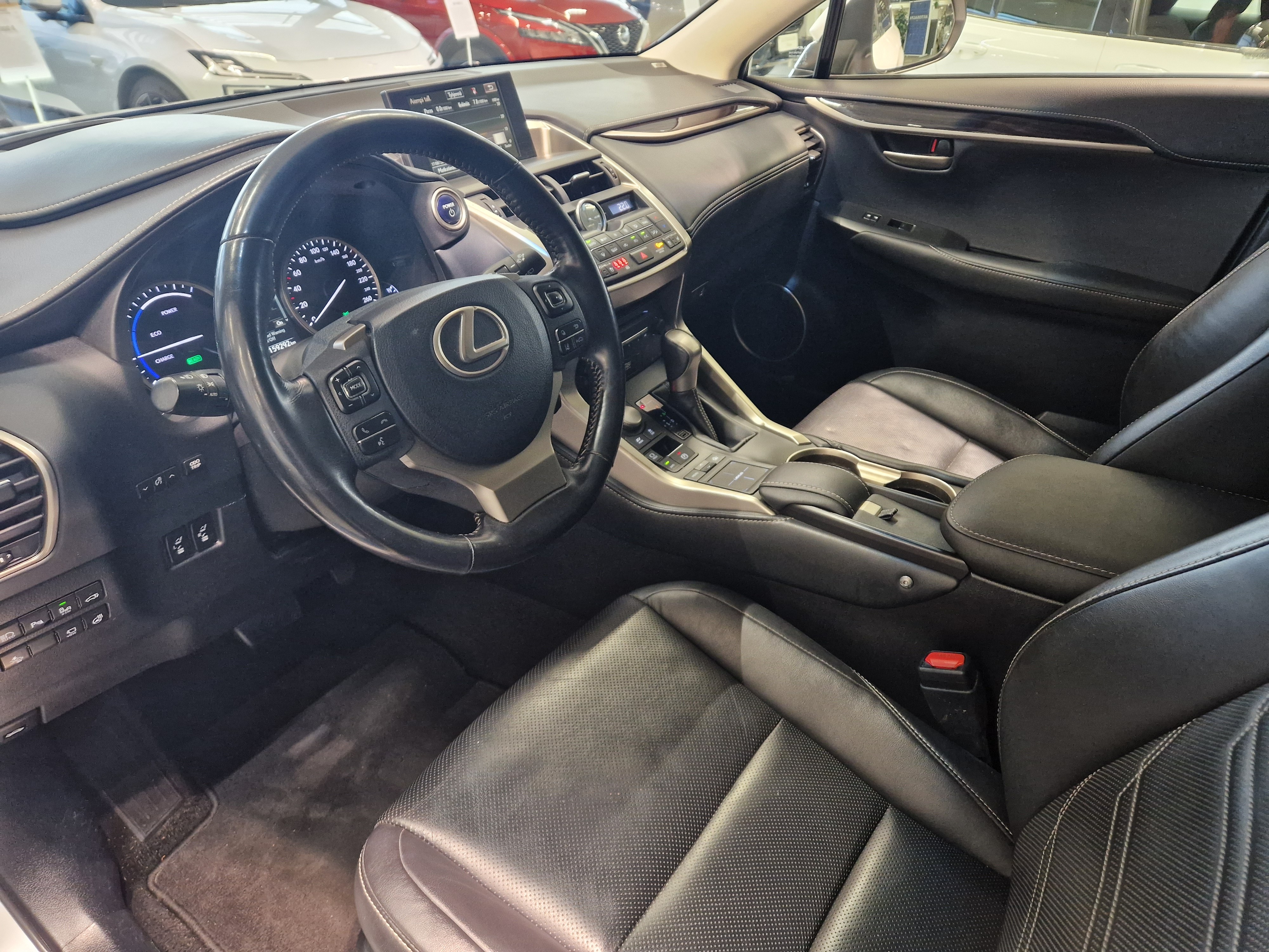 Lexus NX 300H HYBRID A AWD PREMIER