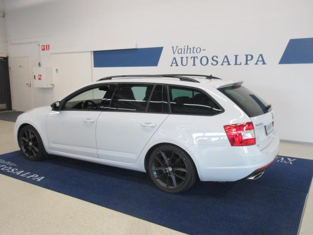 Skoda OCTAVIA COMBI 2,0 TDI 184 4X4 RS DSG AUTOM.