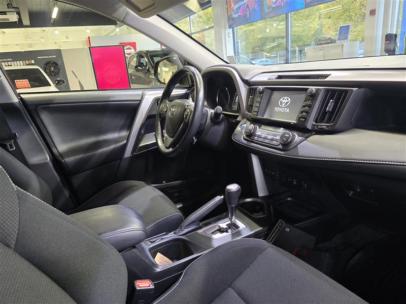 Toyota RAV4 2017, bild 7/27