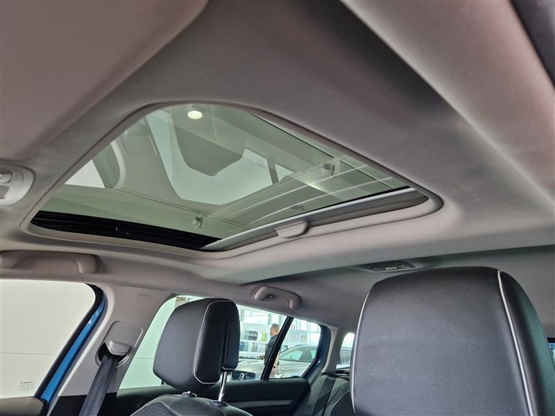 Renault MEGANE SPORT TOURER ENERGY TCE 130 EDC7-AUT BOSE