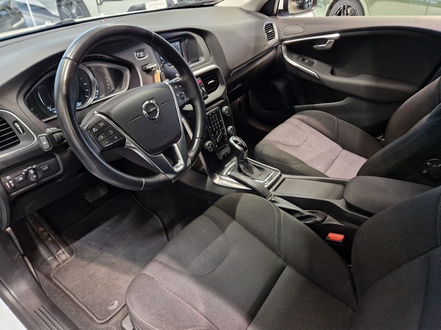 Volvo V40 D2 BUSINESS AUT