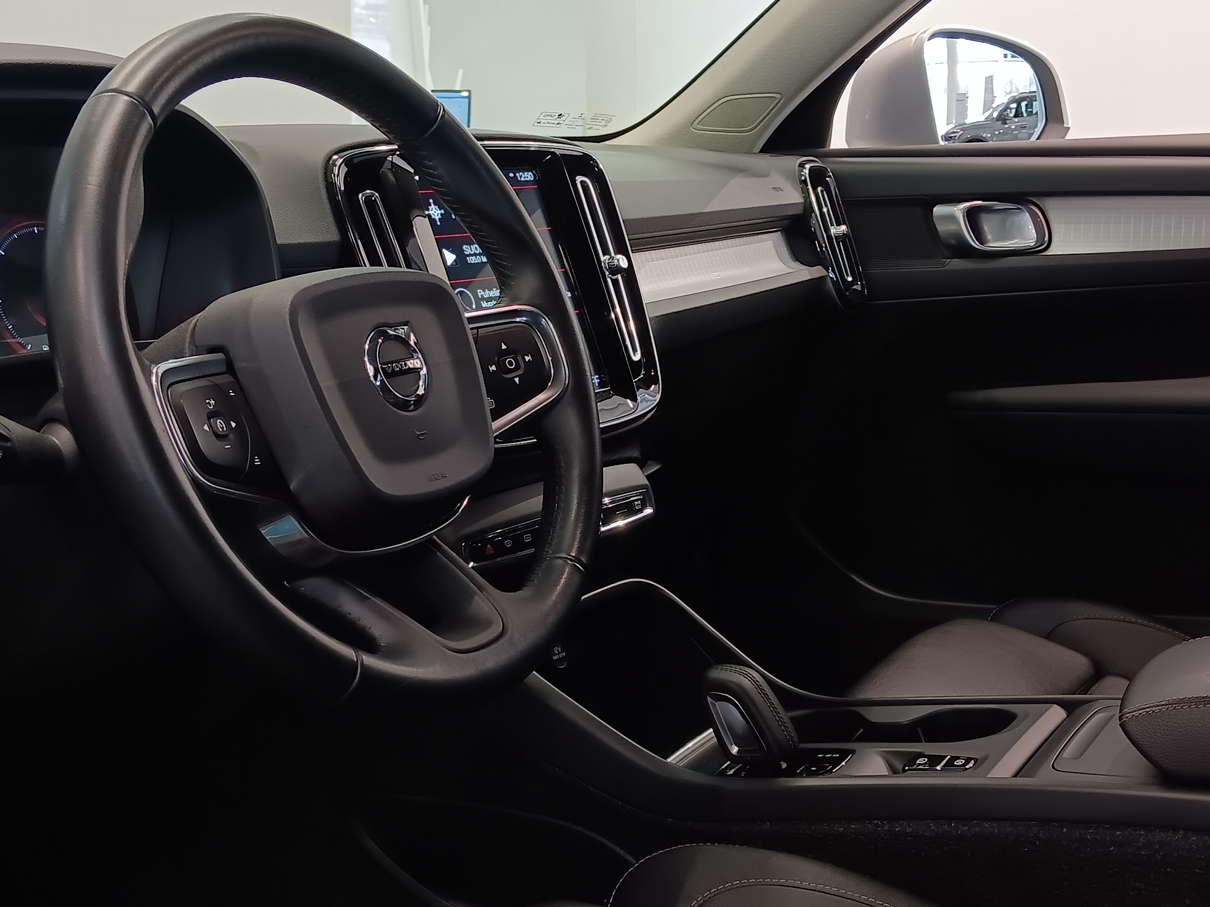 Volvo XC40 D4 AWD MOMENTUM AUT.