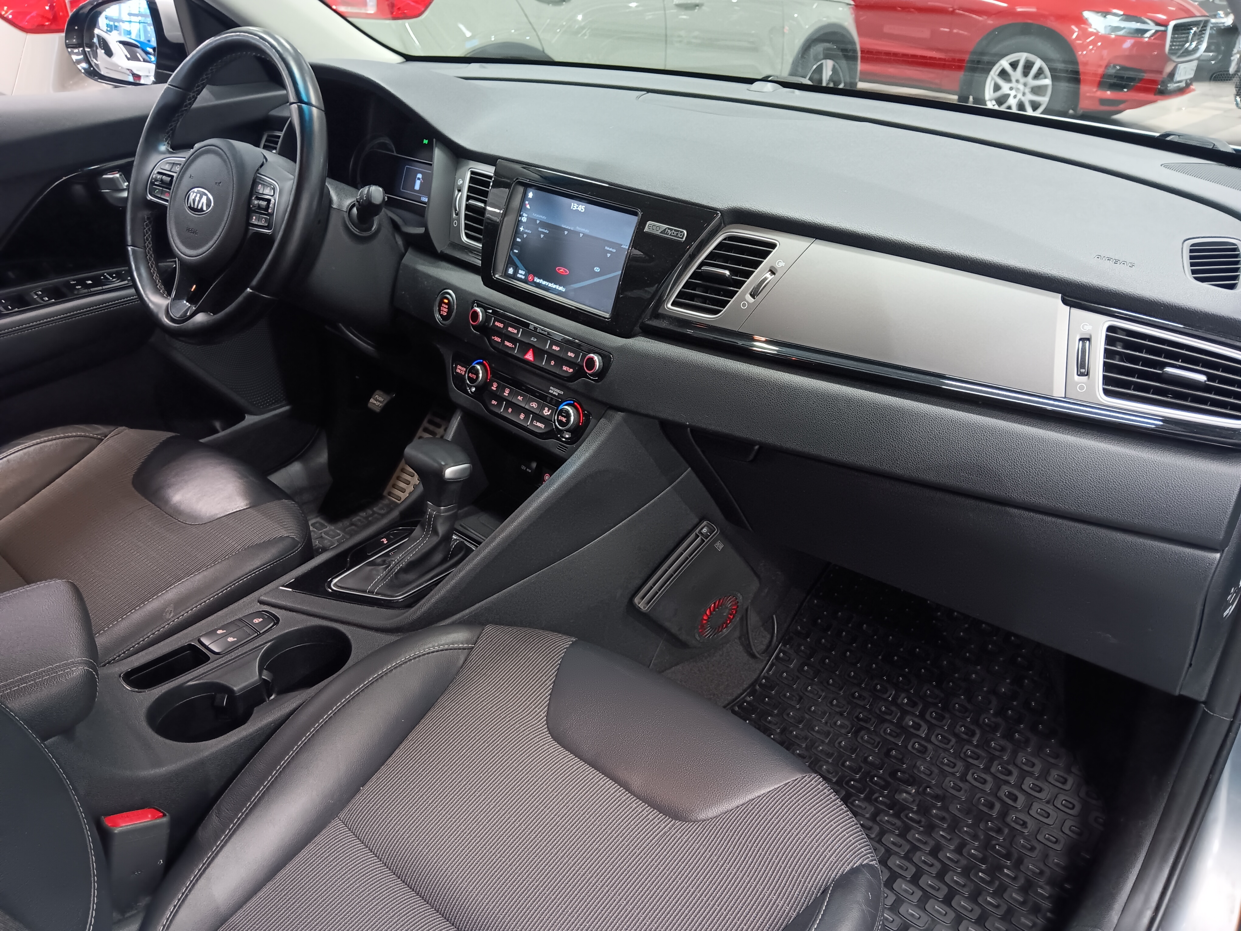 Kia NIRO 1,6 GDI HYBRID BUSINESS PREMIUM DCT 18/'