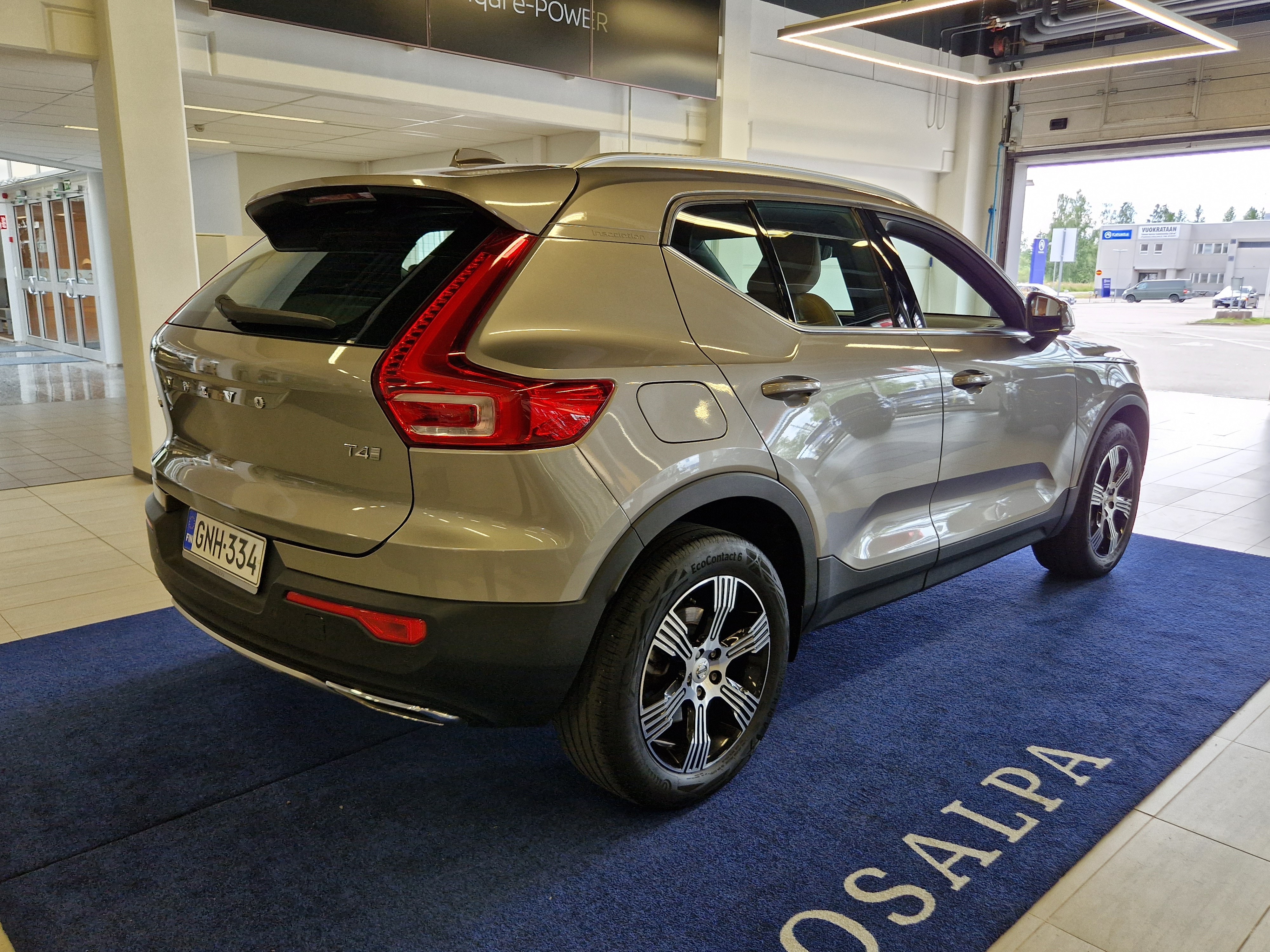 Volvo XC40 2020, photo 2/14