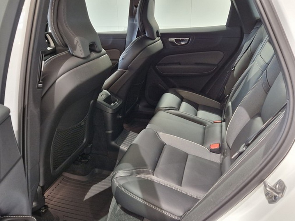 Volvo XC60 T8 TWE AWD R-DESIGN AUT TAKUU 24KK/40TKM
