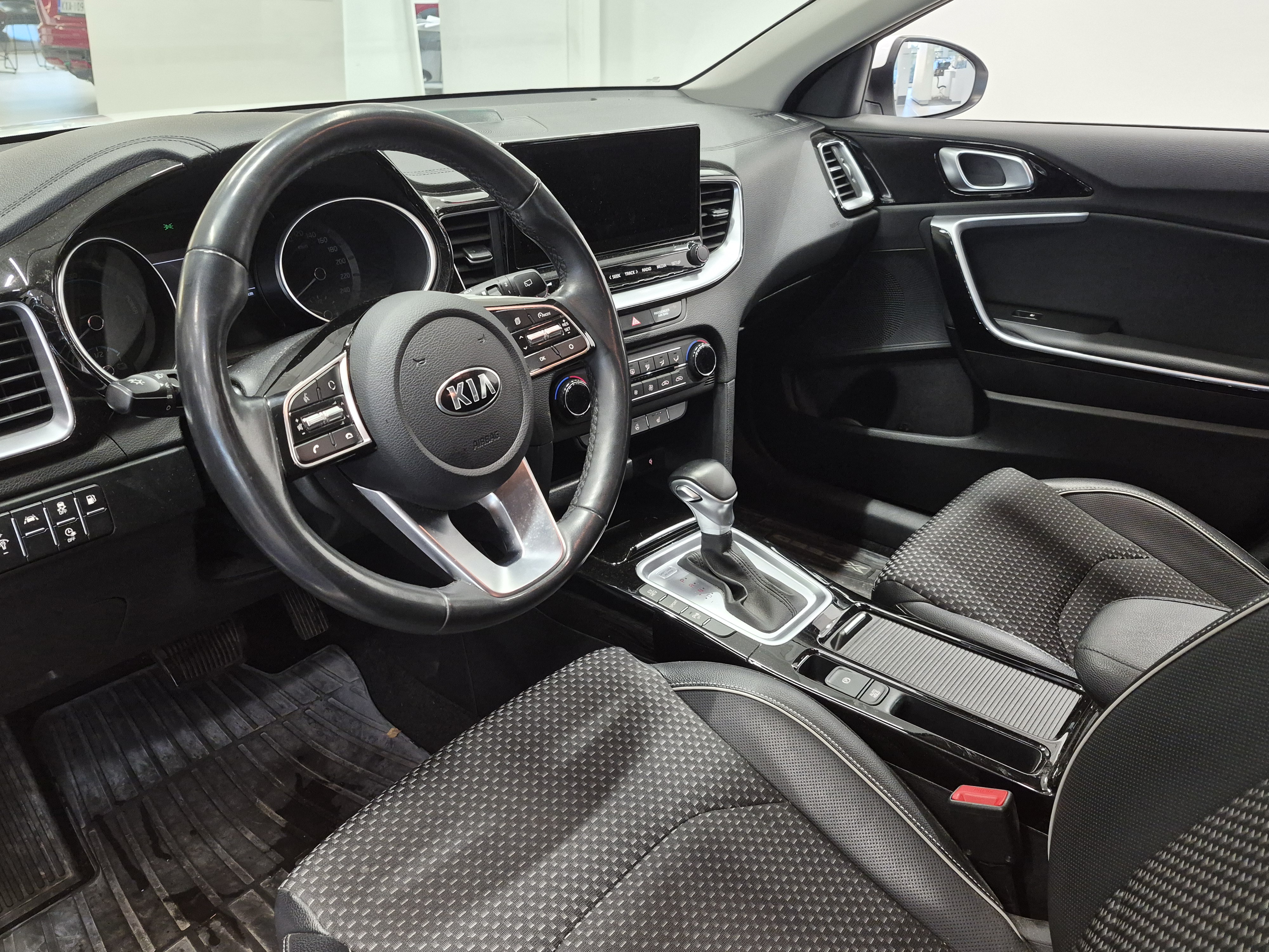 Kia XCEED 1,6 GDI PLUG-IN HYBRID EX DCT