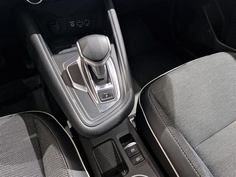 Renault CAPTUR TCE 155 EDC7-AUT INTENS. TAKUU 12KK/20TKM