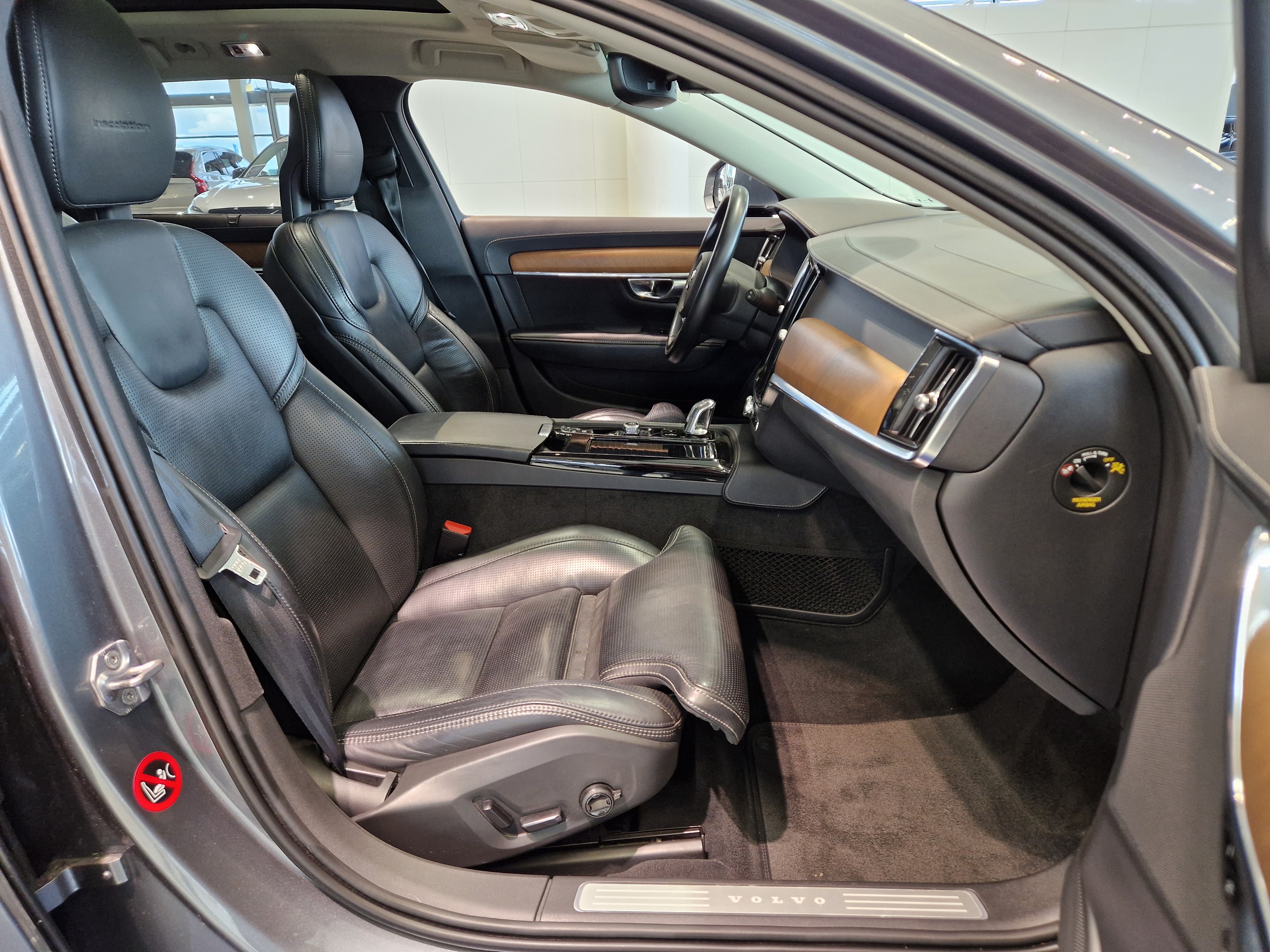 Volvo V90 T8 AWD BUSINESS INSCRIPTION