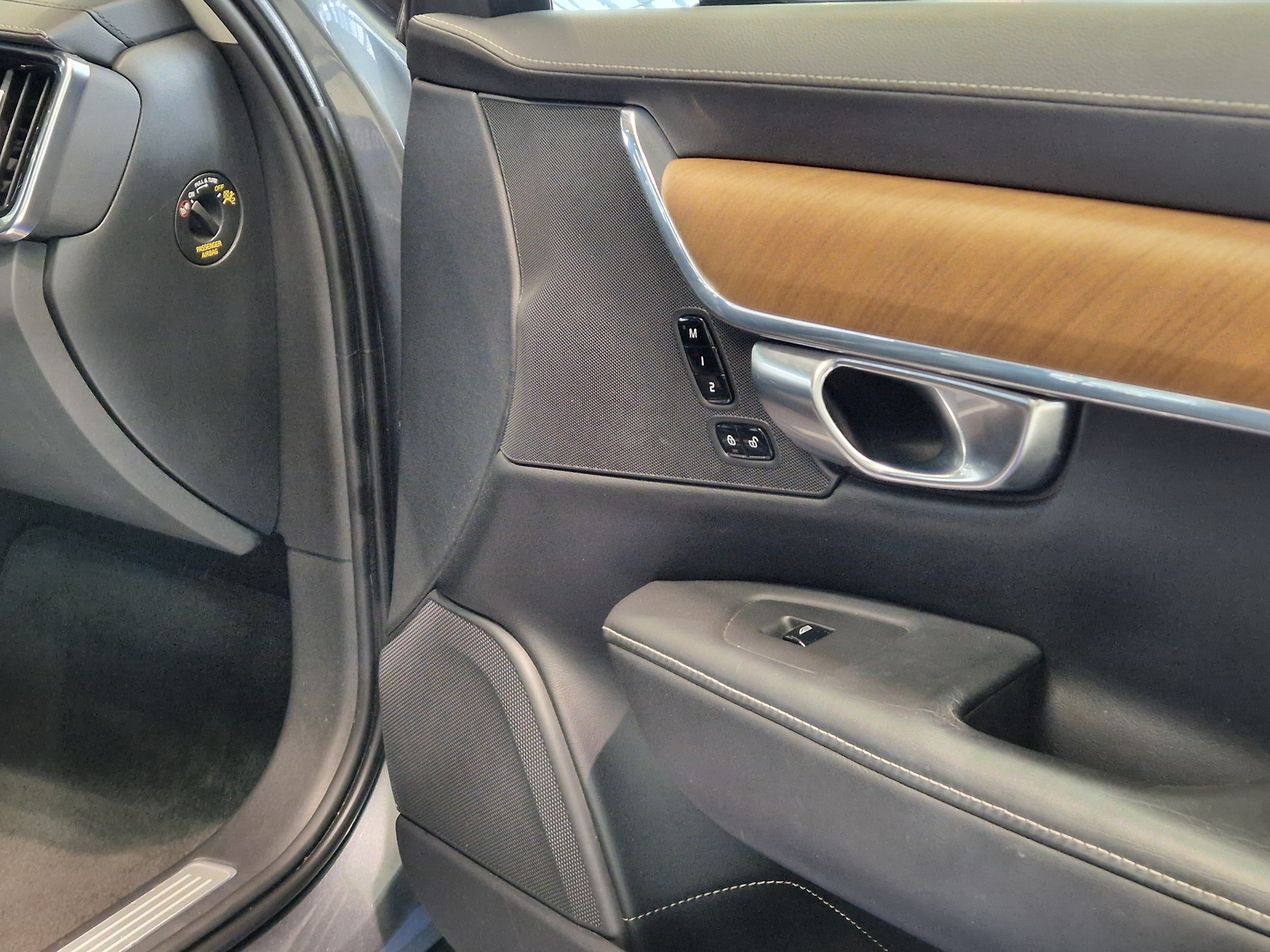 Volvo V90 T8 AWD BUSINESS INSCRIPTION