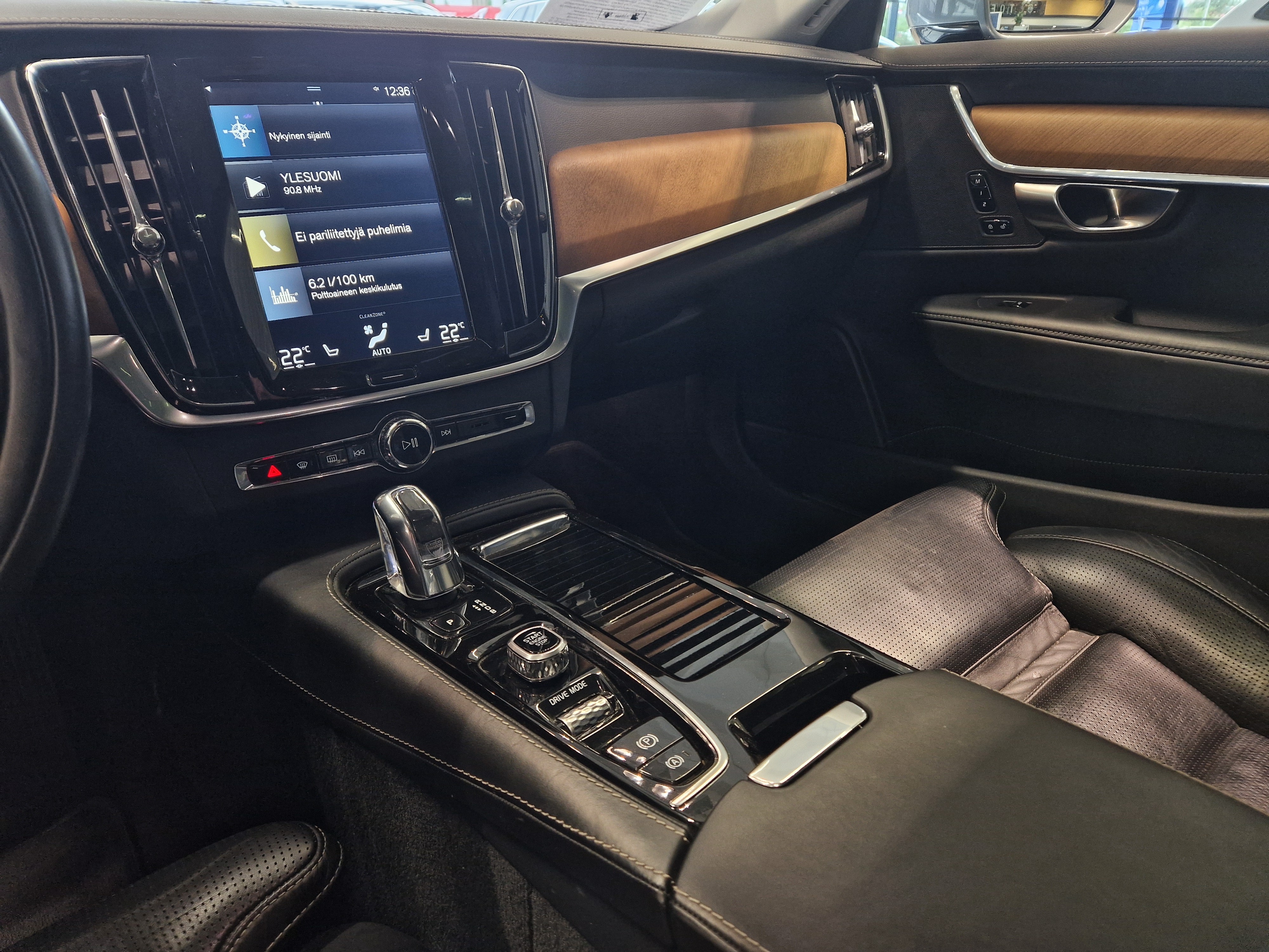 Volvo V90 T8 AWD BUSINESS INSCRIPTION