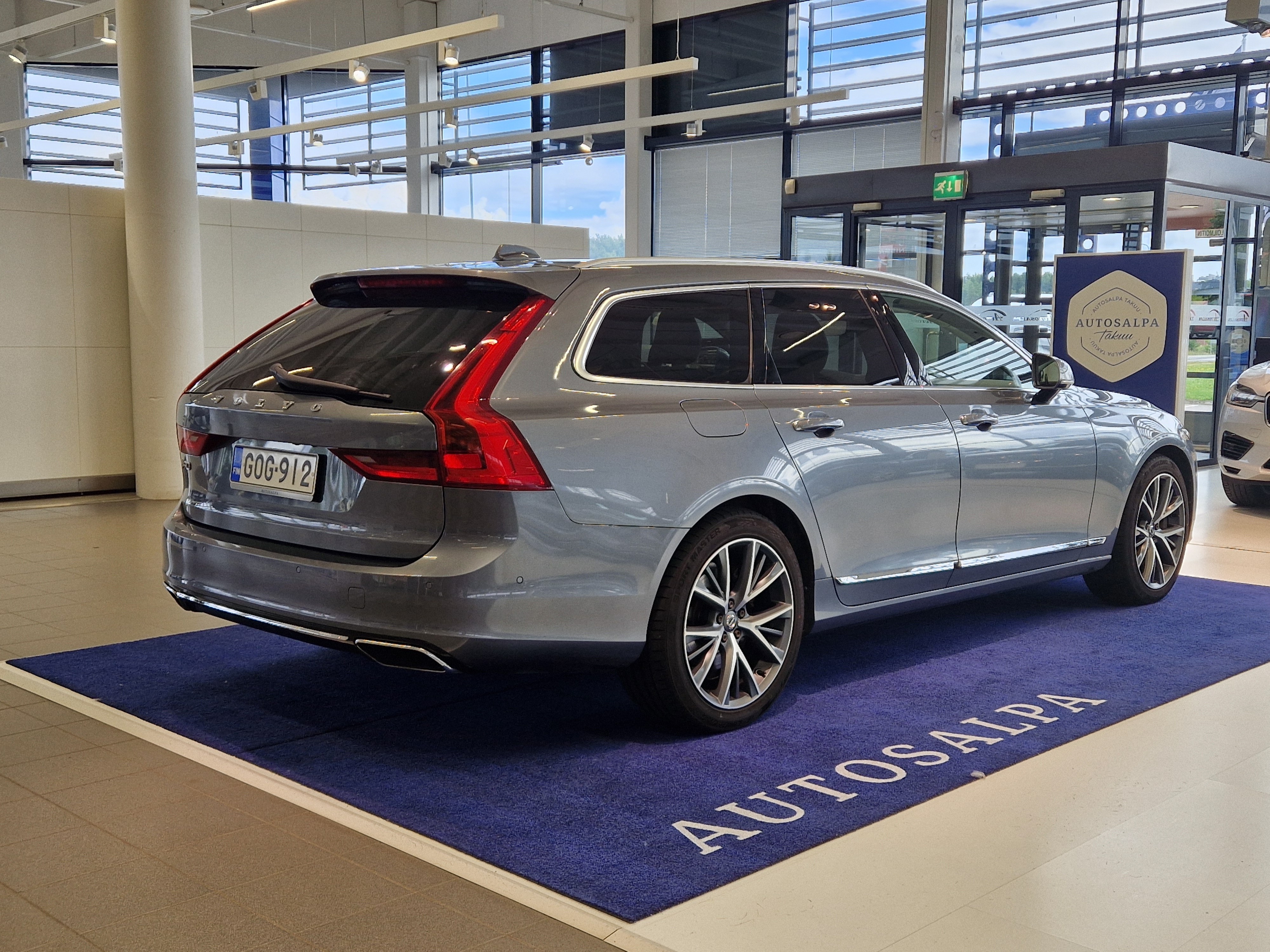 Volvo V90 T8 AWD Business Inscription 2018, photo 3/24