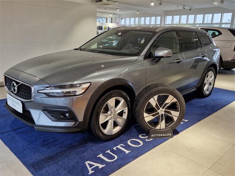 Volvo V60 Cross Country 2021, kuva 2/33